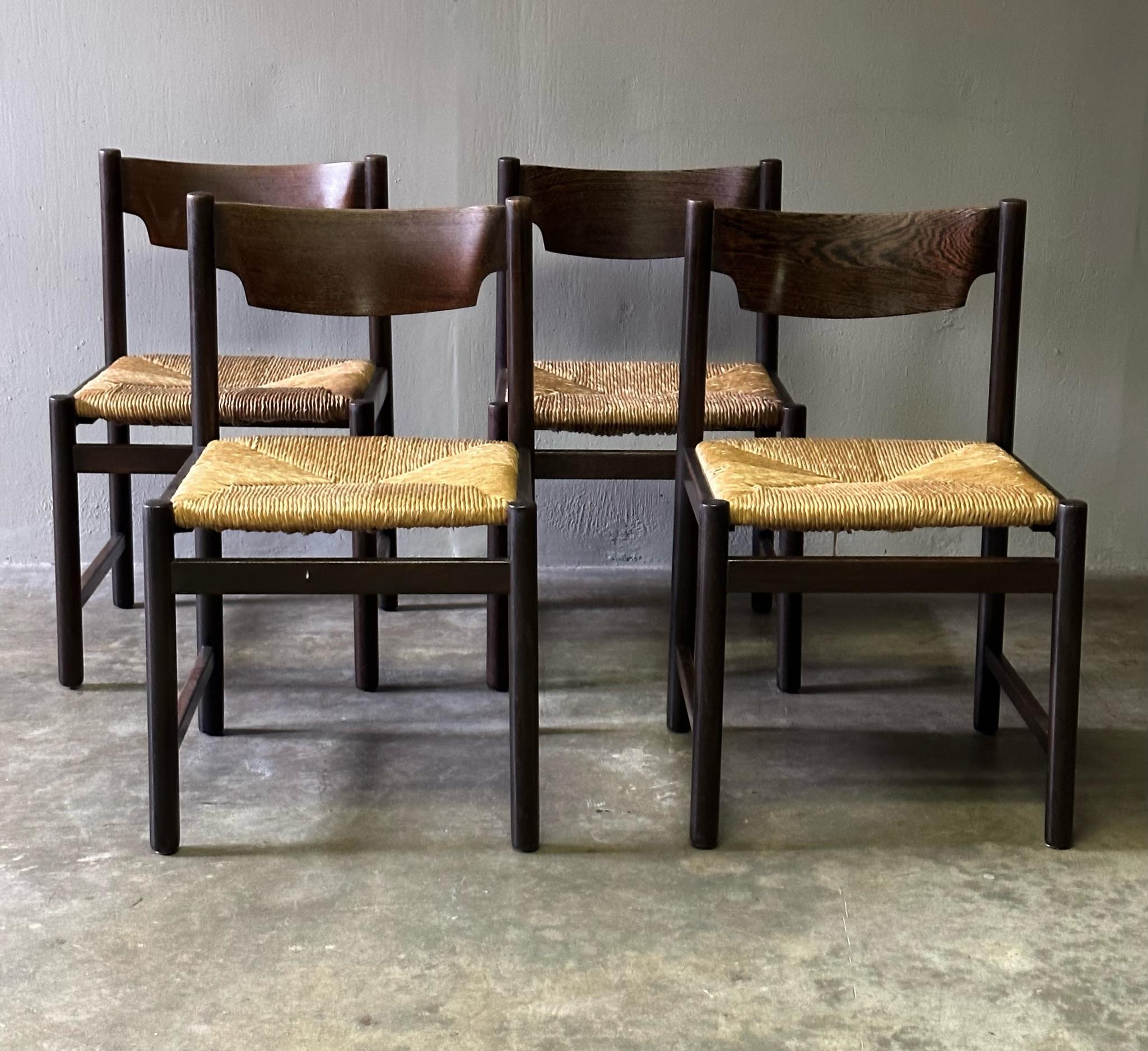Néerlandais Ensemble de quatre chaises en forme de wengé de Martin Visser pour Spectrum en vente