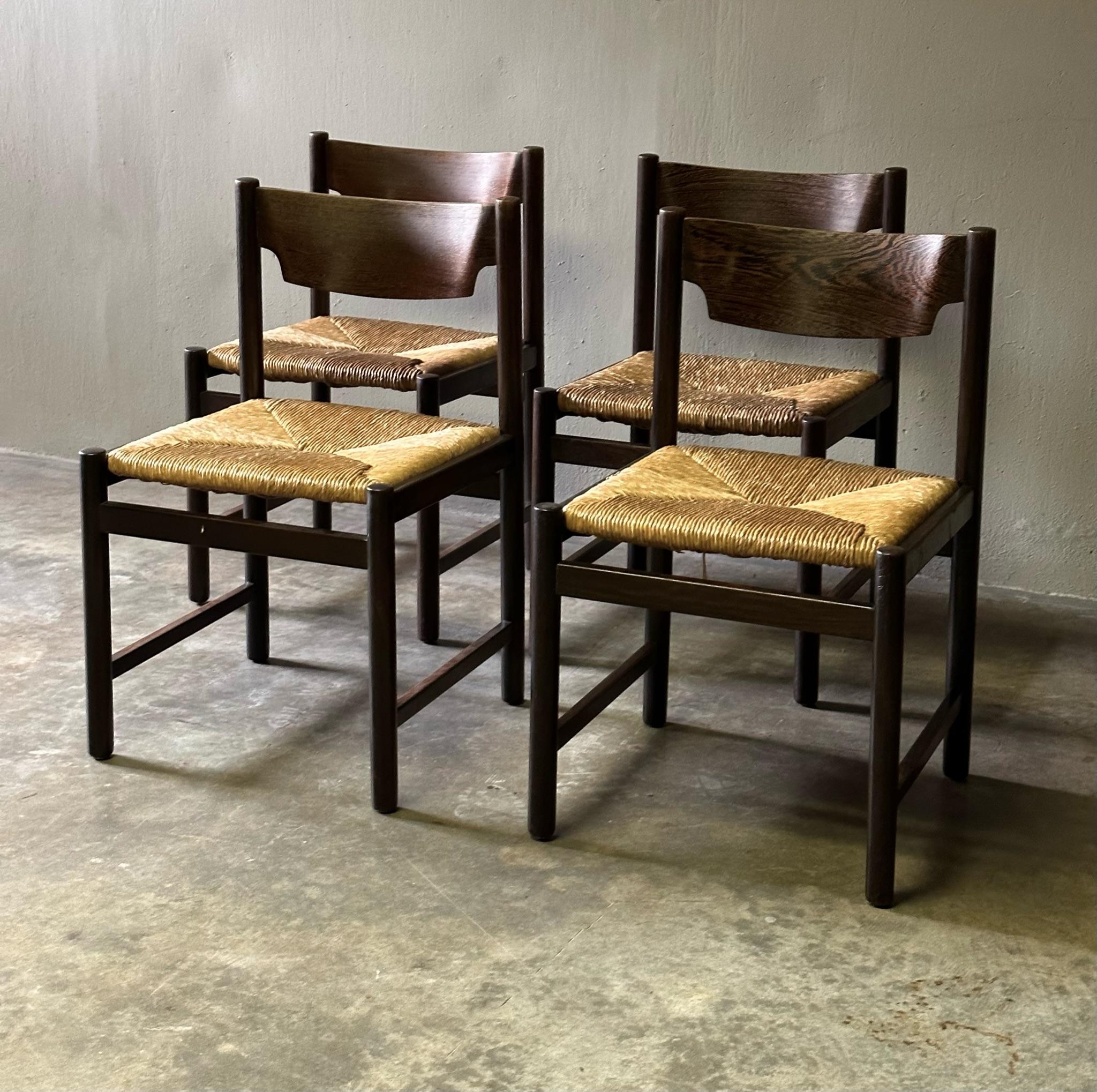 Ensemble de quatre chaises en forme de wengé de Martin Visser pour Spectrum Bon état - En vente à Los Angeles, CA