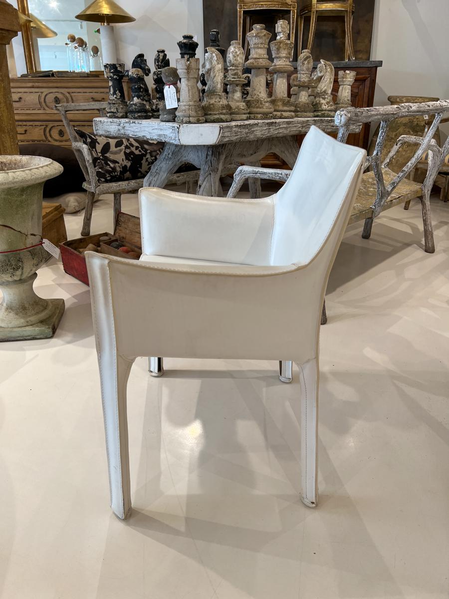 Set di quattro poltrone Cab in pelle bianca di Cassina In condizioni discrete in vendita a New Orleans, LA