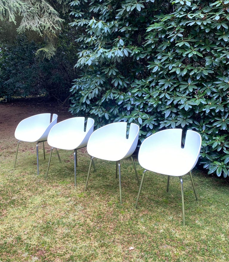 Modern Set of Four White Moroso Chairs, Model Fjord, by Patricia Urquiola 2002 For Sale