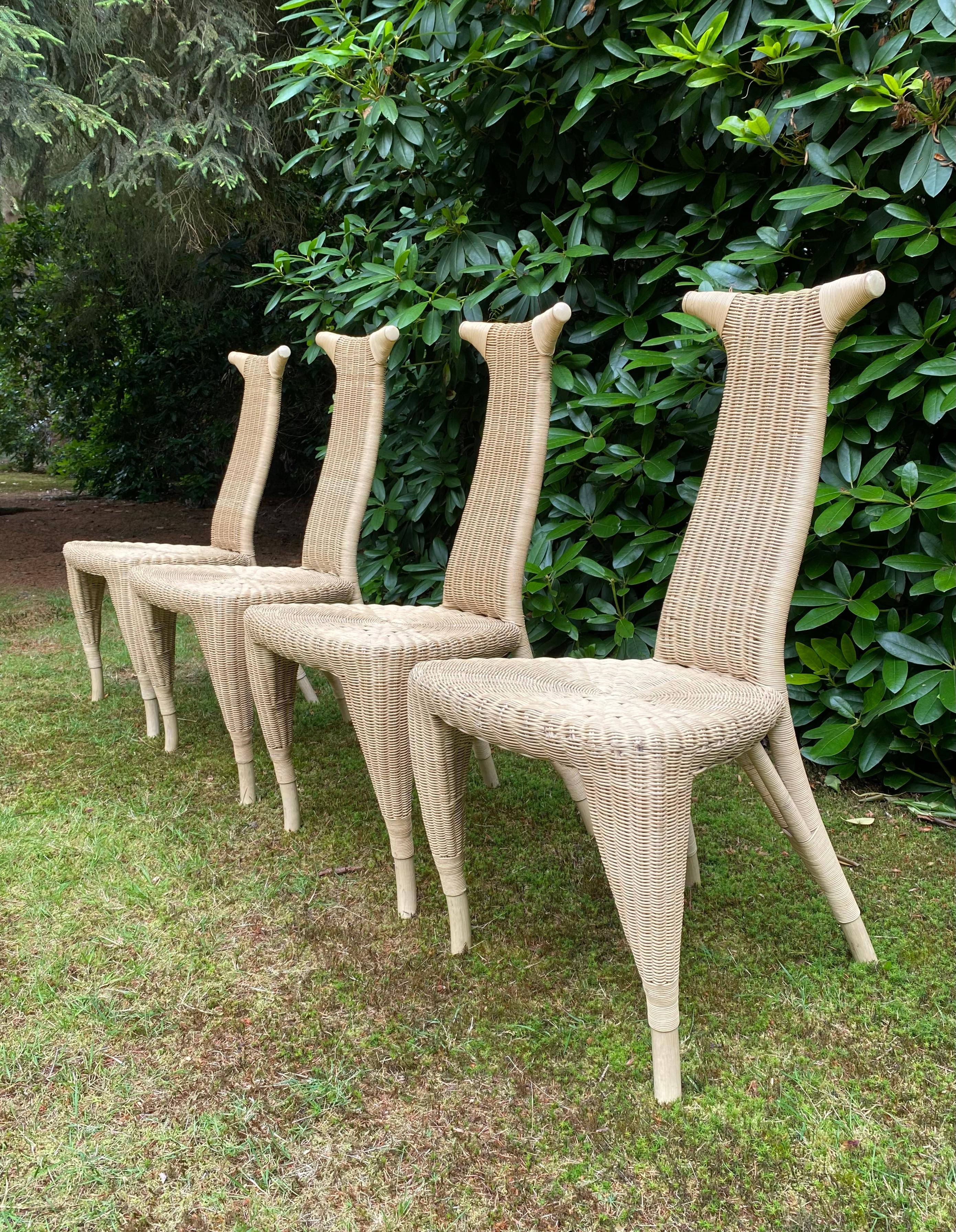 Italian Set of Four Wicker Pierantonio Bonacina Dining Room Chairs, Model Carmen For Sale