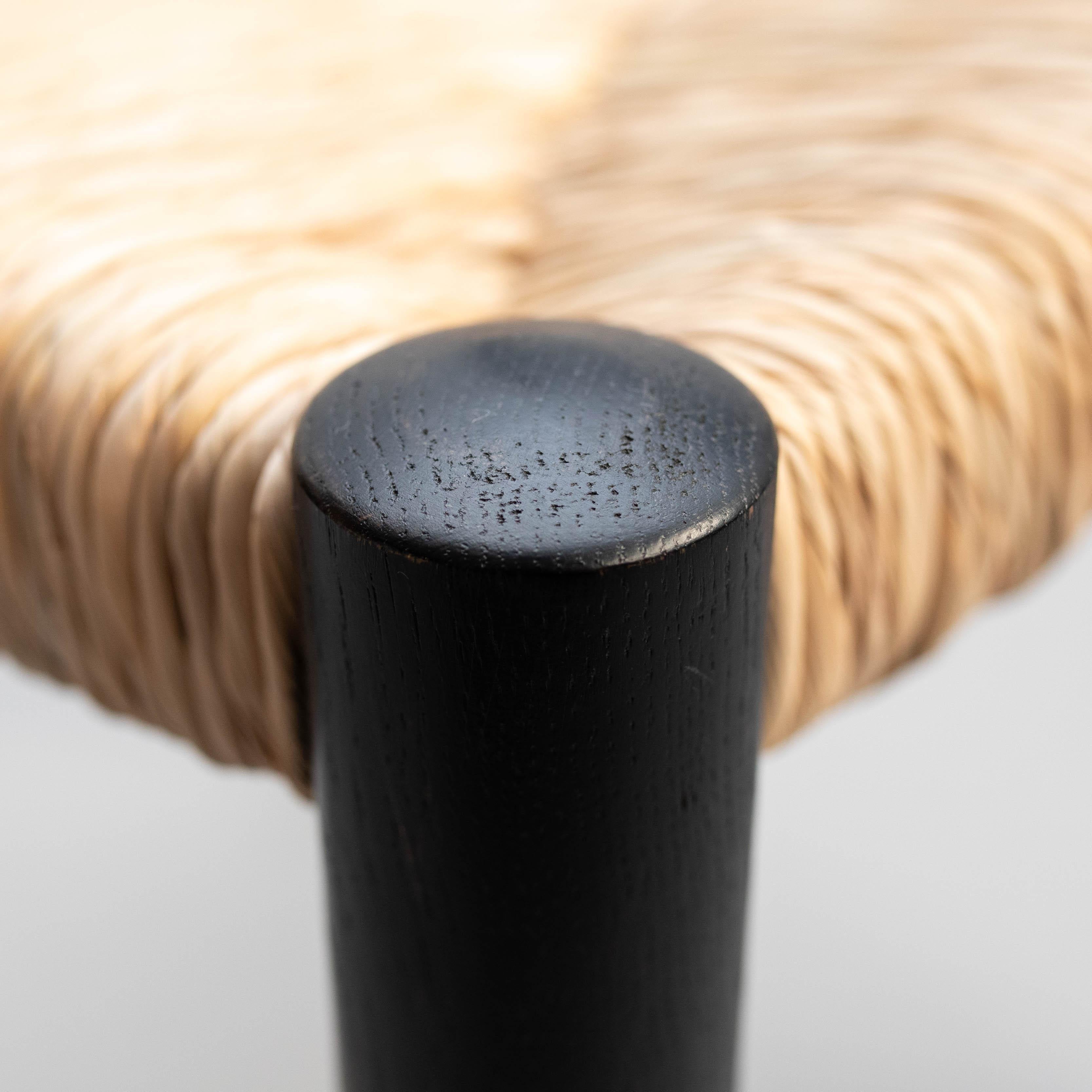Ensemble de quatre chaises en bois et rotin d'après Charlotte Perriand - Circa 1980 en vente 8