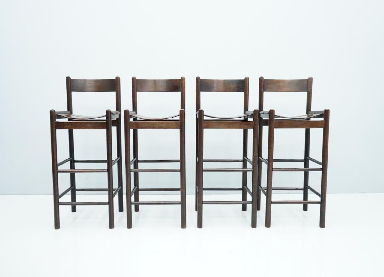 High quality bar stools form the 1970s. Very nice details.
Very good condition.