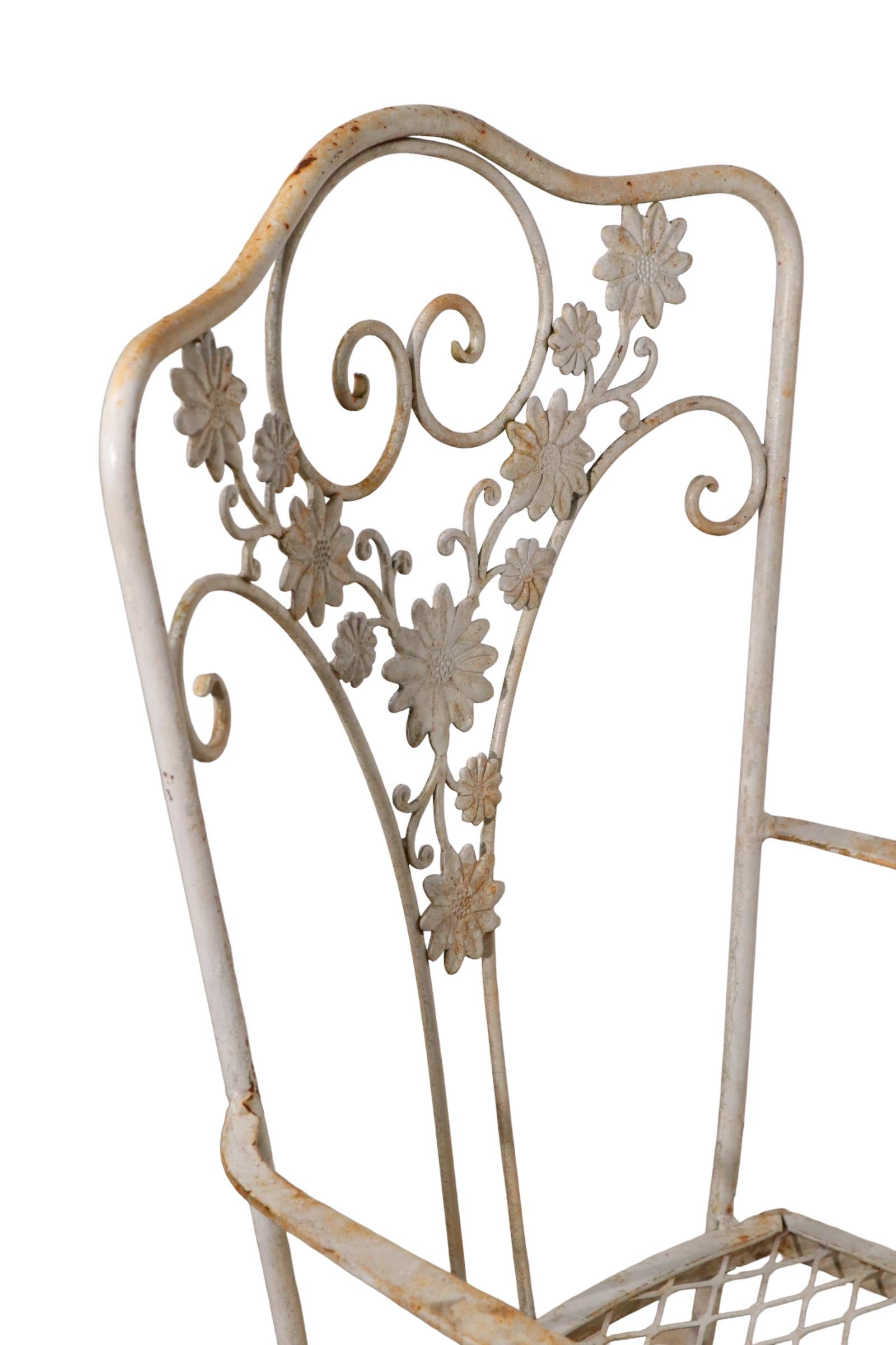 Set of Four Wrought Iron Garden Patio Dining Chars Orleans for Woodard 1950/1960 For Sale 1