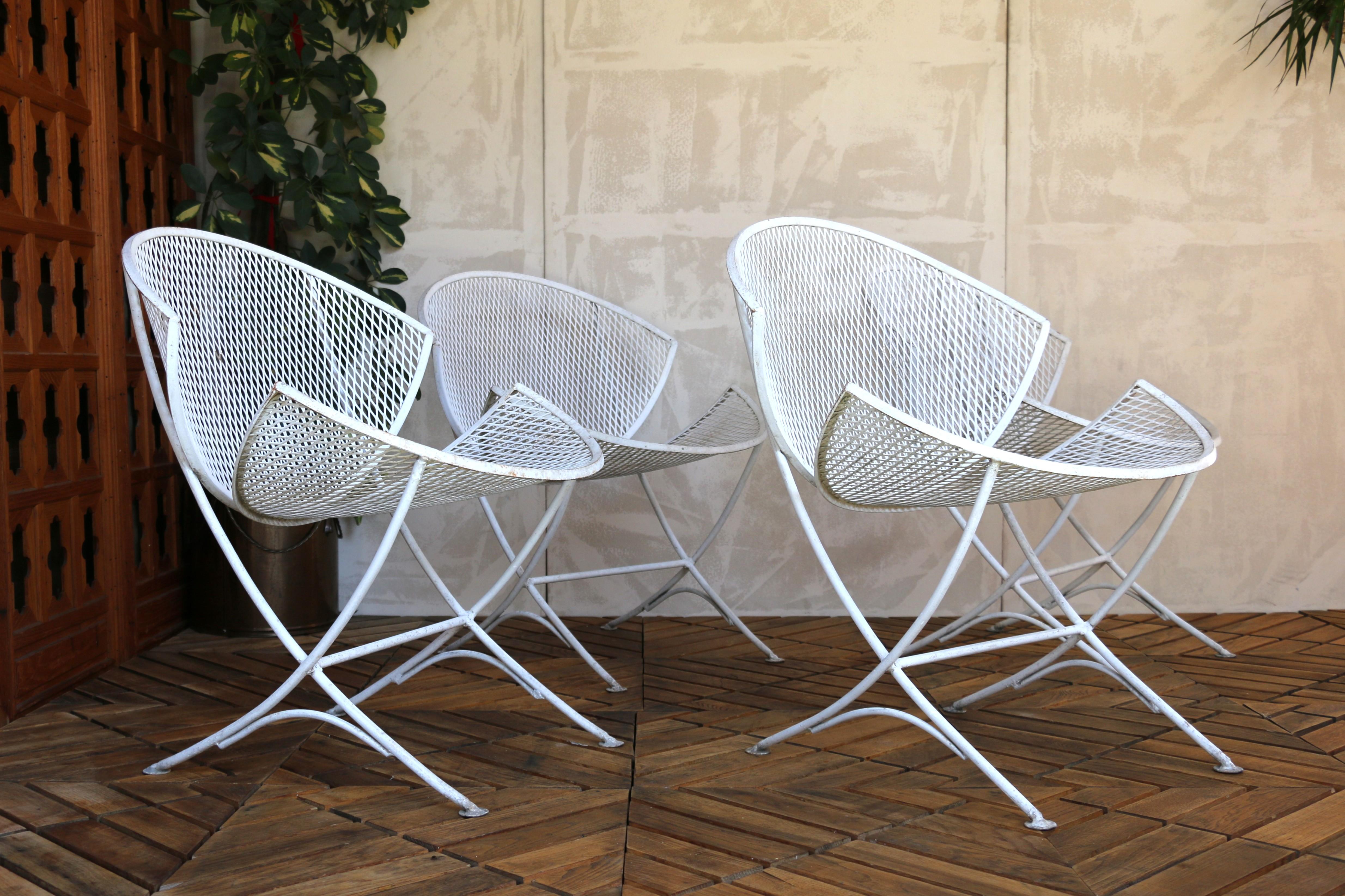 Set of Four Wrought Iron Patio Chairs by Maurizio Tempestini for Salterini In Good Condition For Sale In North Hollywood, CA