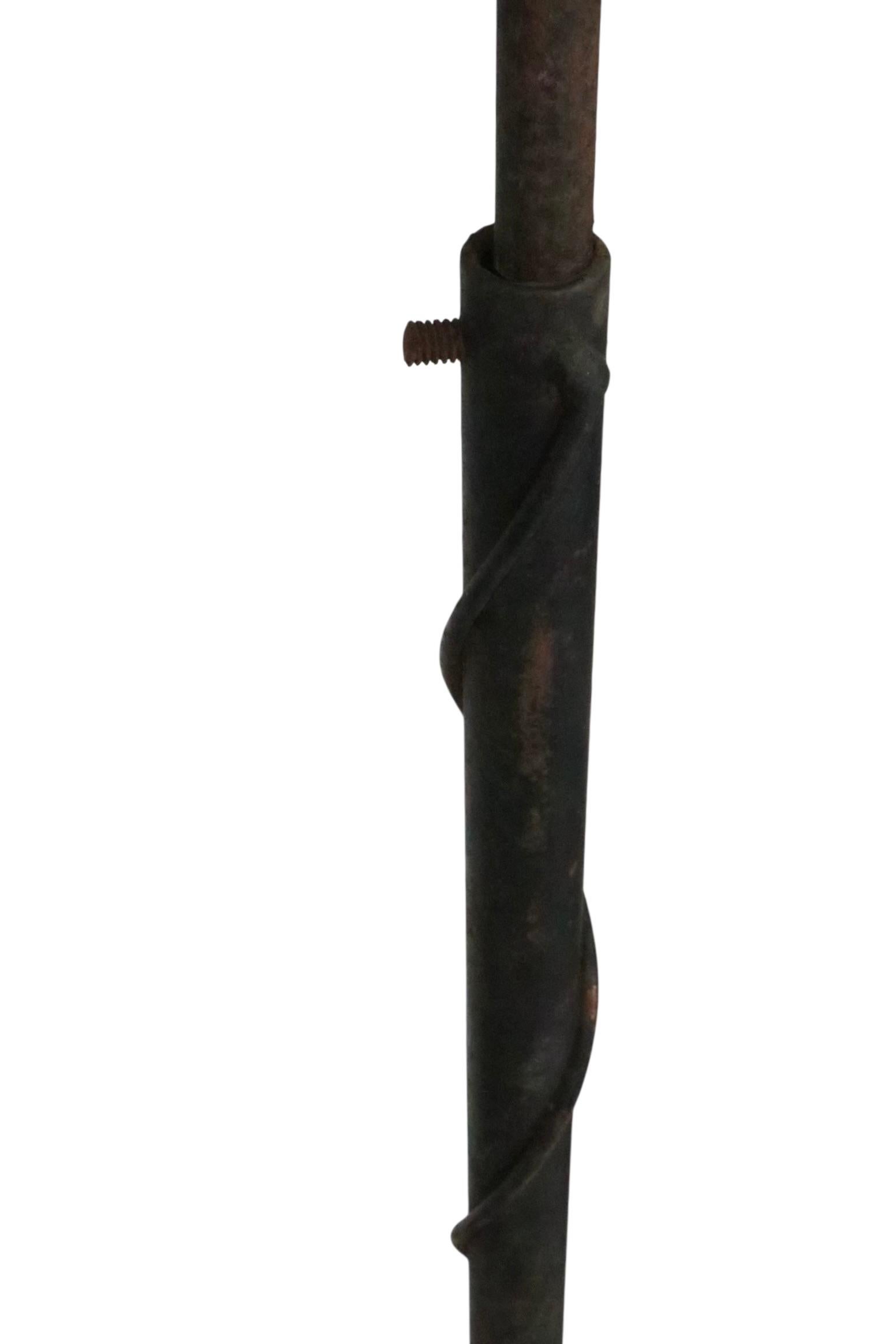 Set di quattro supporti per piante in ferro battuto in vendita 3