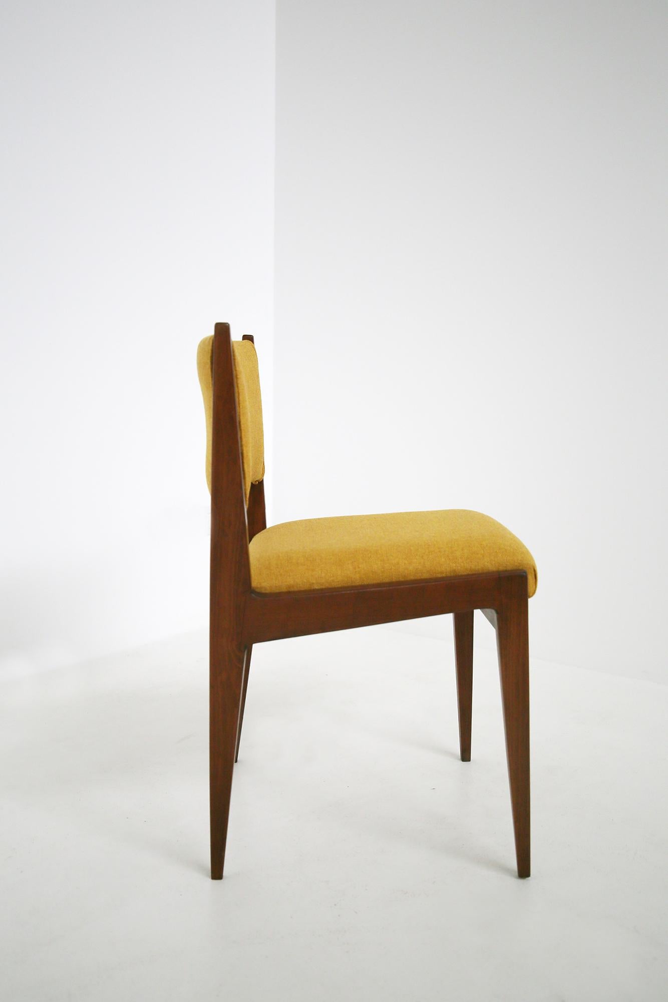 Set of Four Yellow Chair by Gianfranco Frattini for Bottega Ghianda, 1960s 3
