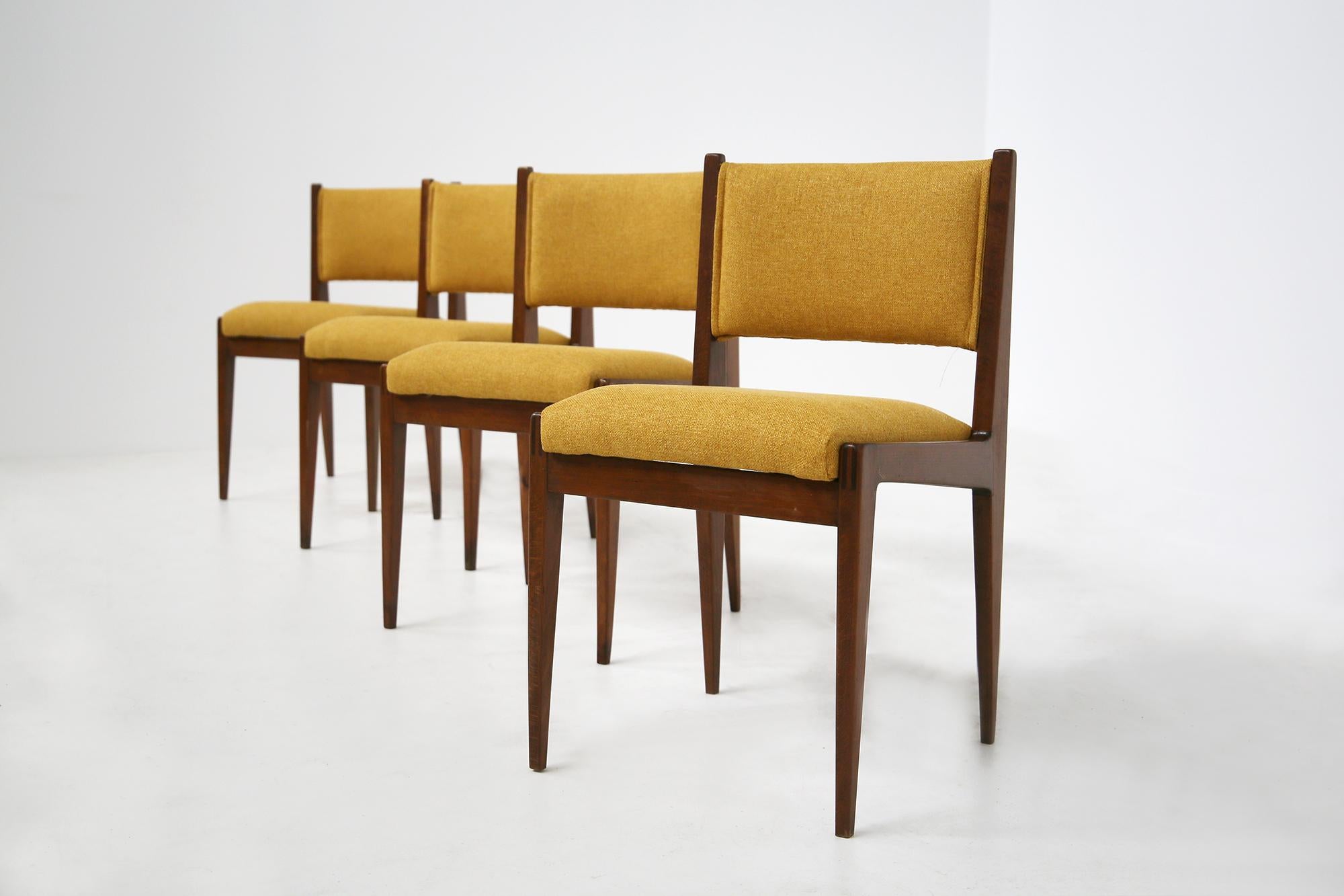 Mid-Century Modern Set of Four Yellow Chair by Gianfranco Frattini for Bottega Ghianda, 1960s