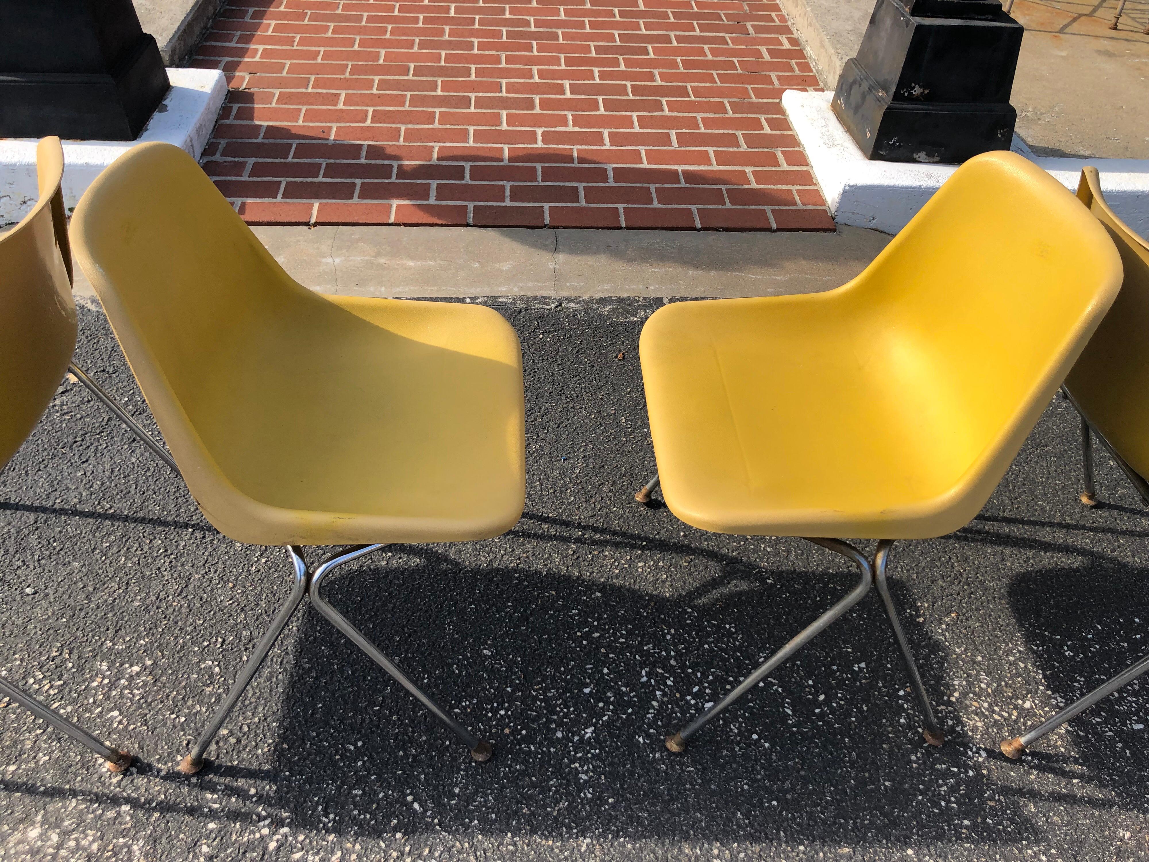 Set of Three Yellow Jon Stewart Stackable Shell Chairs 4