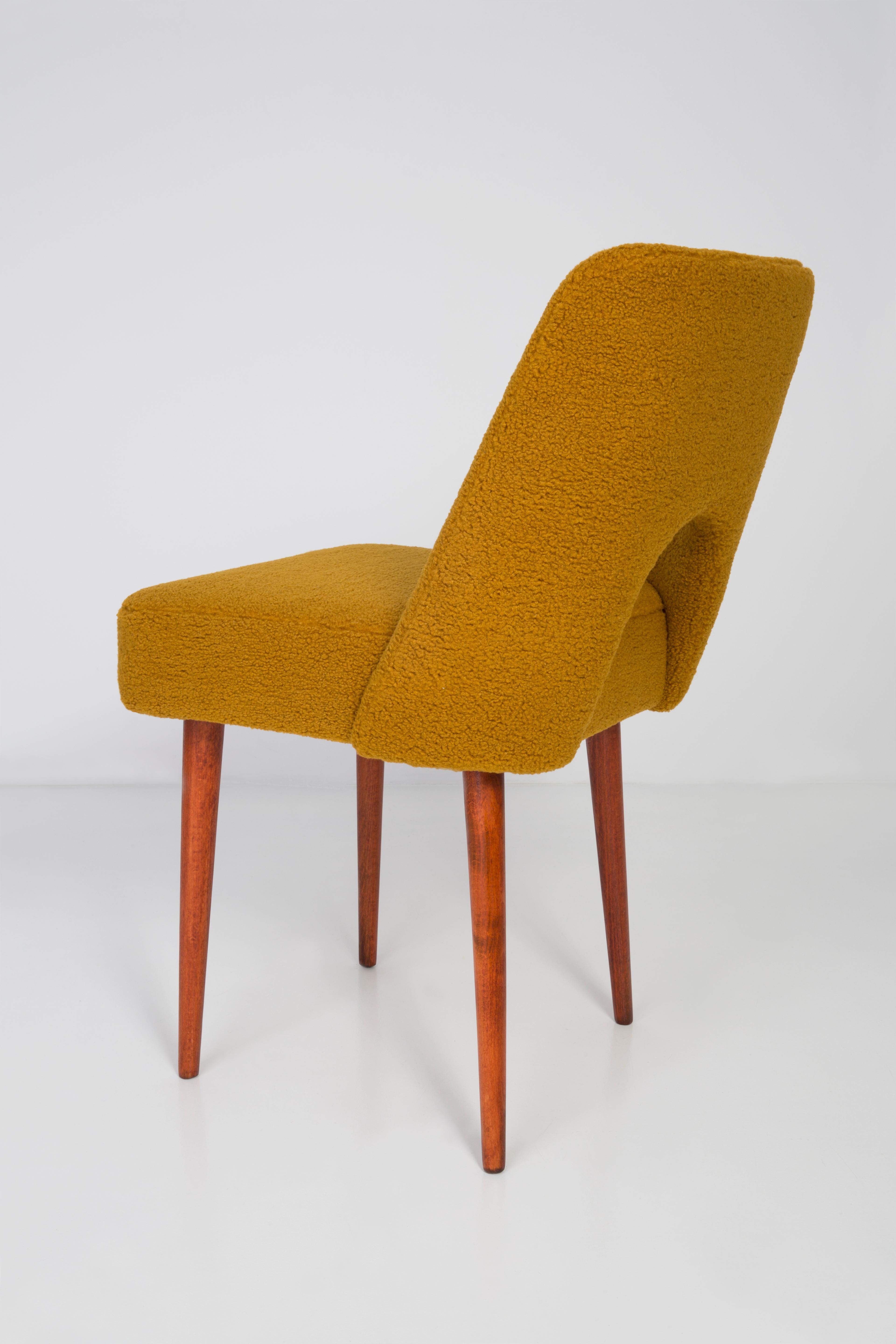 Satz von vier gelben Ochre-Bouclé-Sesseln „Shell“, 1960er Jahre im Angebot 10
