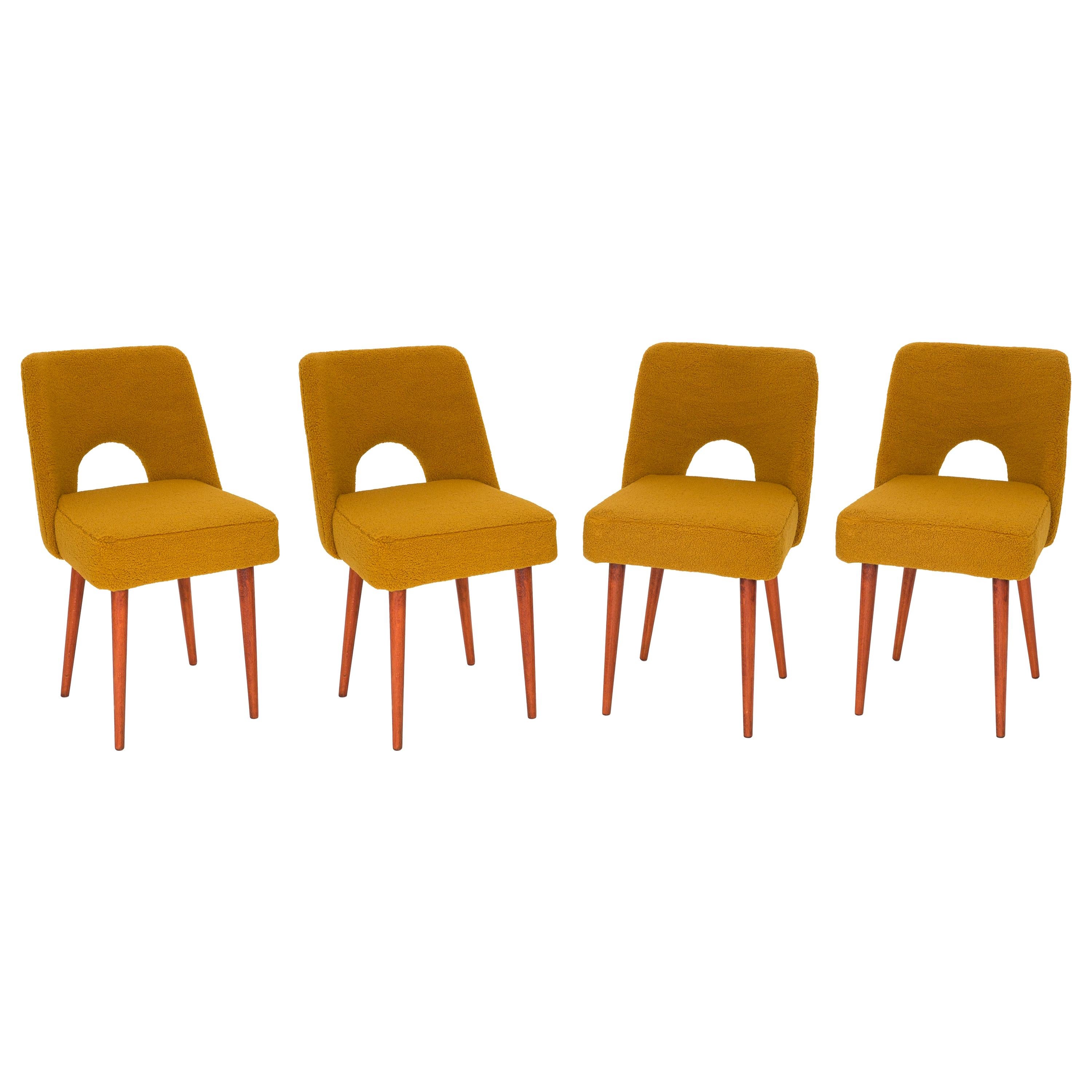 Satz von vier gelben Ochre-Bouclé-Sesseln „Shell“, 1960er Jahre