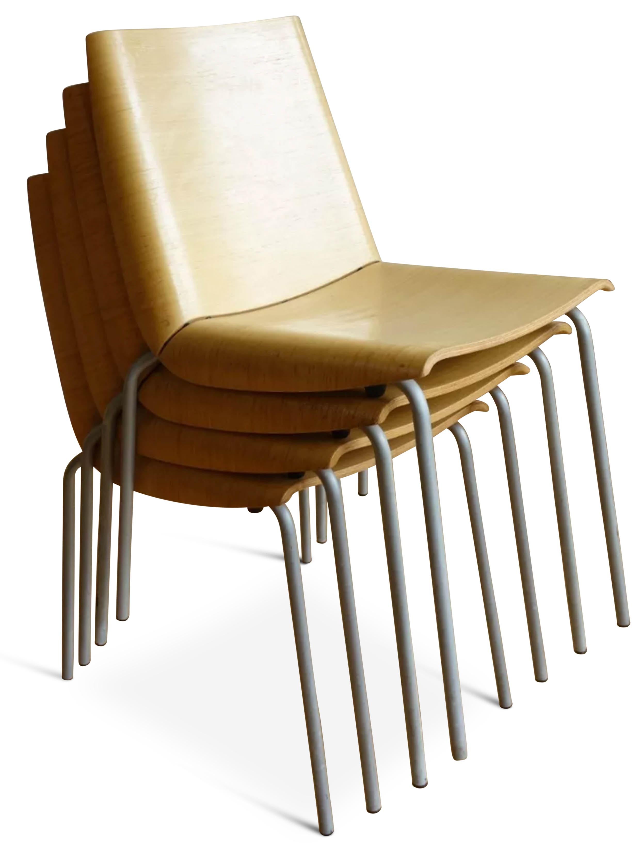 Ensemble de quatre chaises empilables en bois zébré de Cisotti & Laub en vente 3