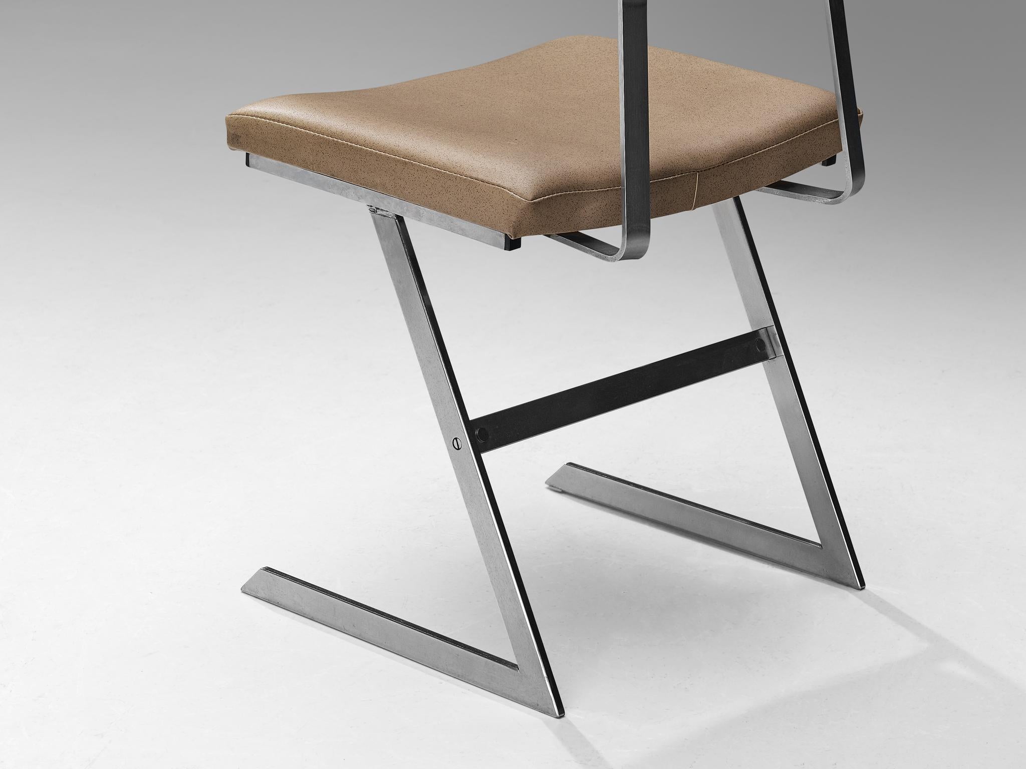 Set aus vier 'Zig Zag'-Stühlen aus Stahl und Kunstleder in Taupe  im Angebot 4