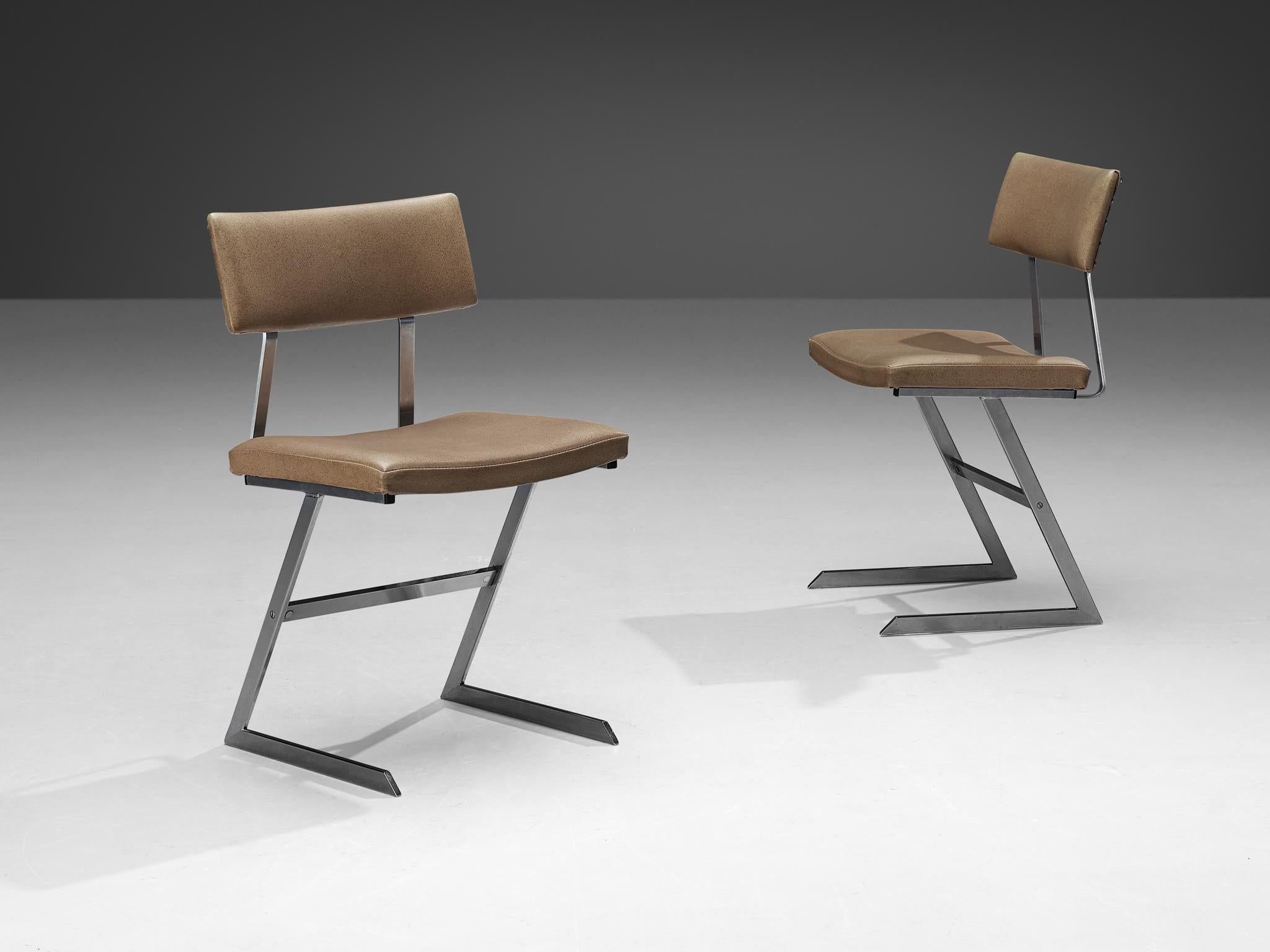 Set aus vier 'Zig Zag'-Stühlen aus Stahl und Kunstleder in Taupe  (Mitte des 20. Jahrhunderts) im Angebot