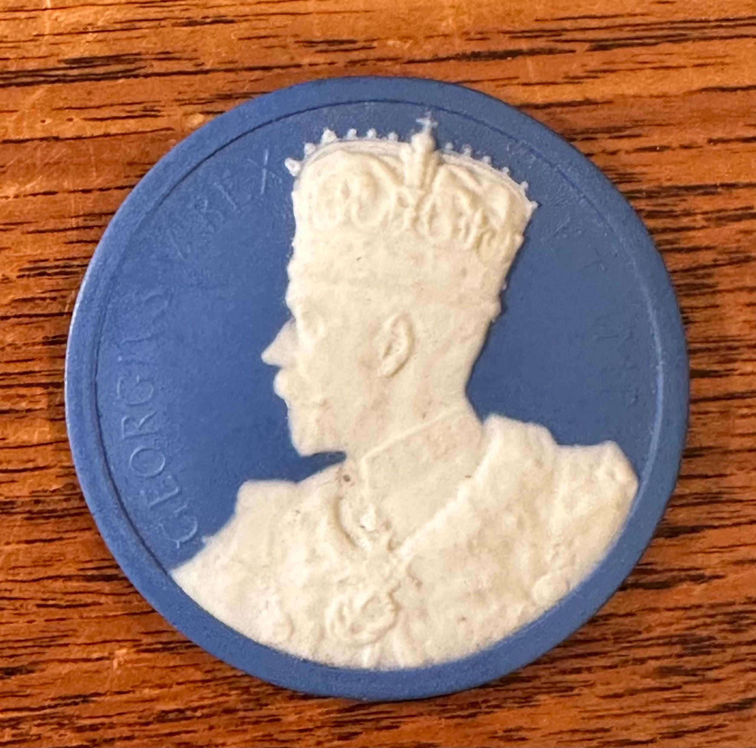 Set of Fourteen Jasperware Cameo Medallions by Wedgwood For Sale 5
