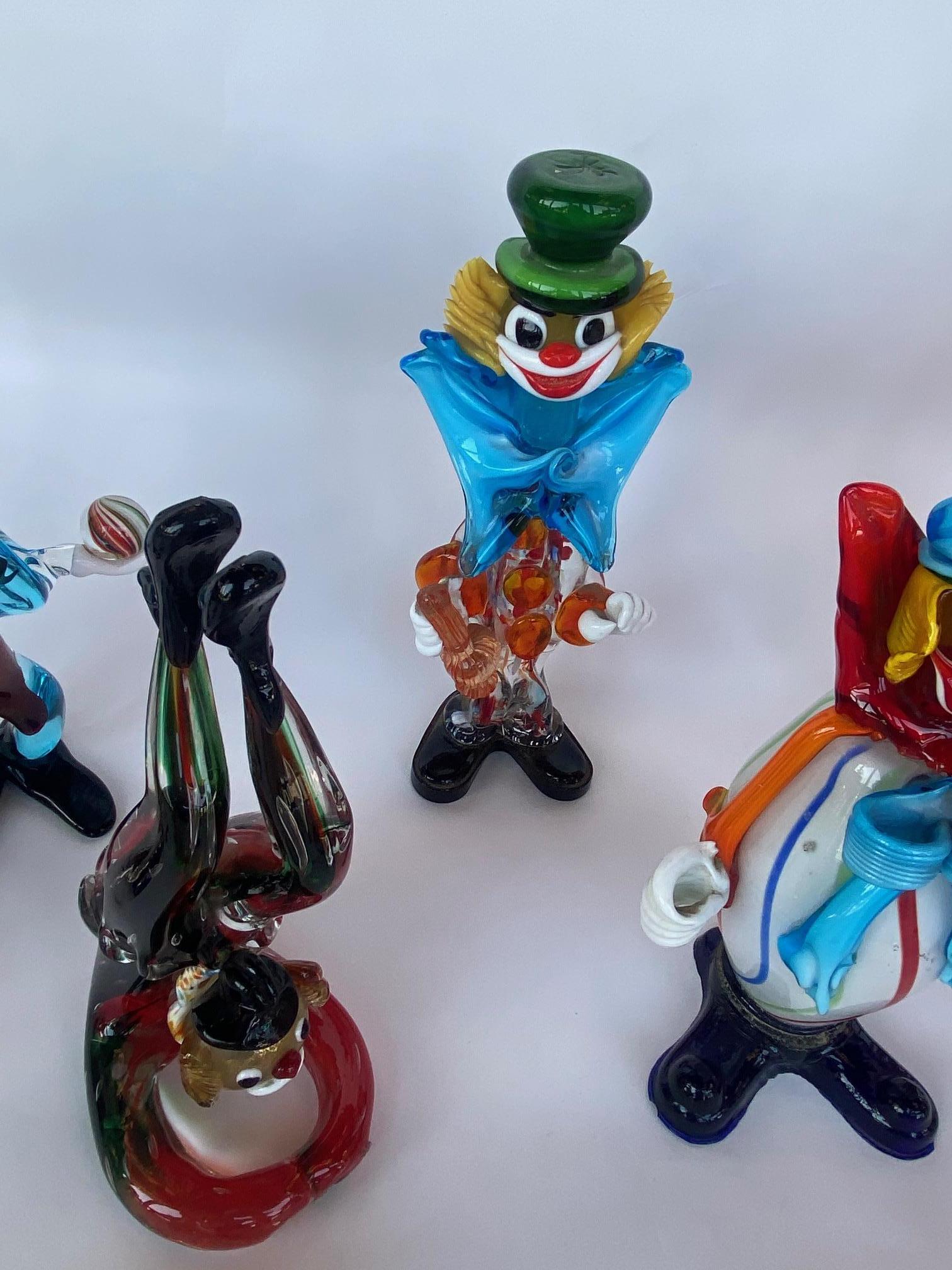 Ensemble de quatorze clowns en verre de Murano, 20e siècle en vente 7