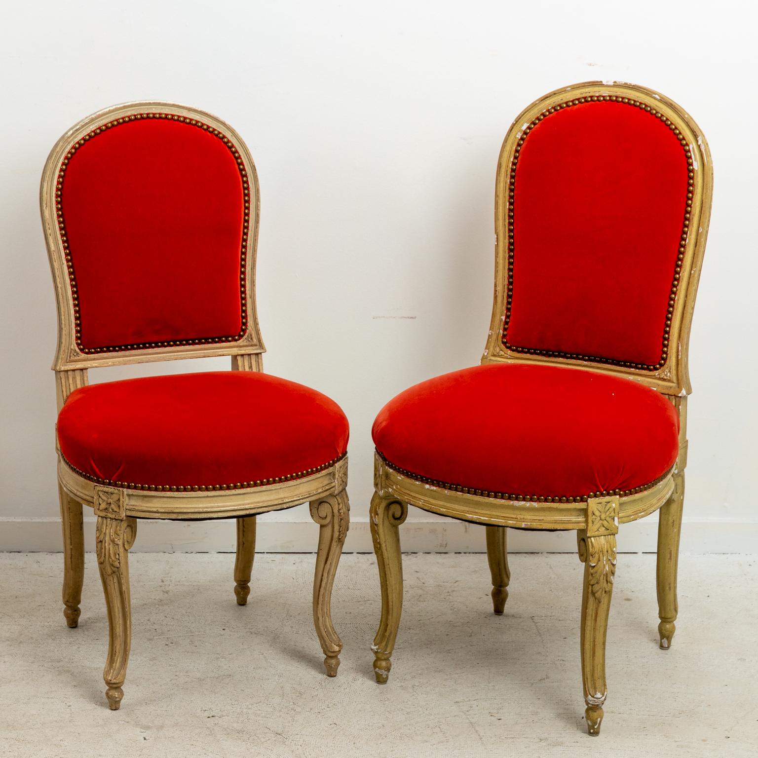 Set of Fourteen Orange Velvet Upholstered Dining Chairs, circa 1920s In Good Condition In Stamford, CT