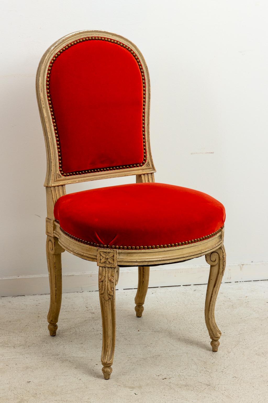 Early 20th Century Set of Fourteen Orange Velvet Upholstered Dining Chairs, circa 1920s