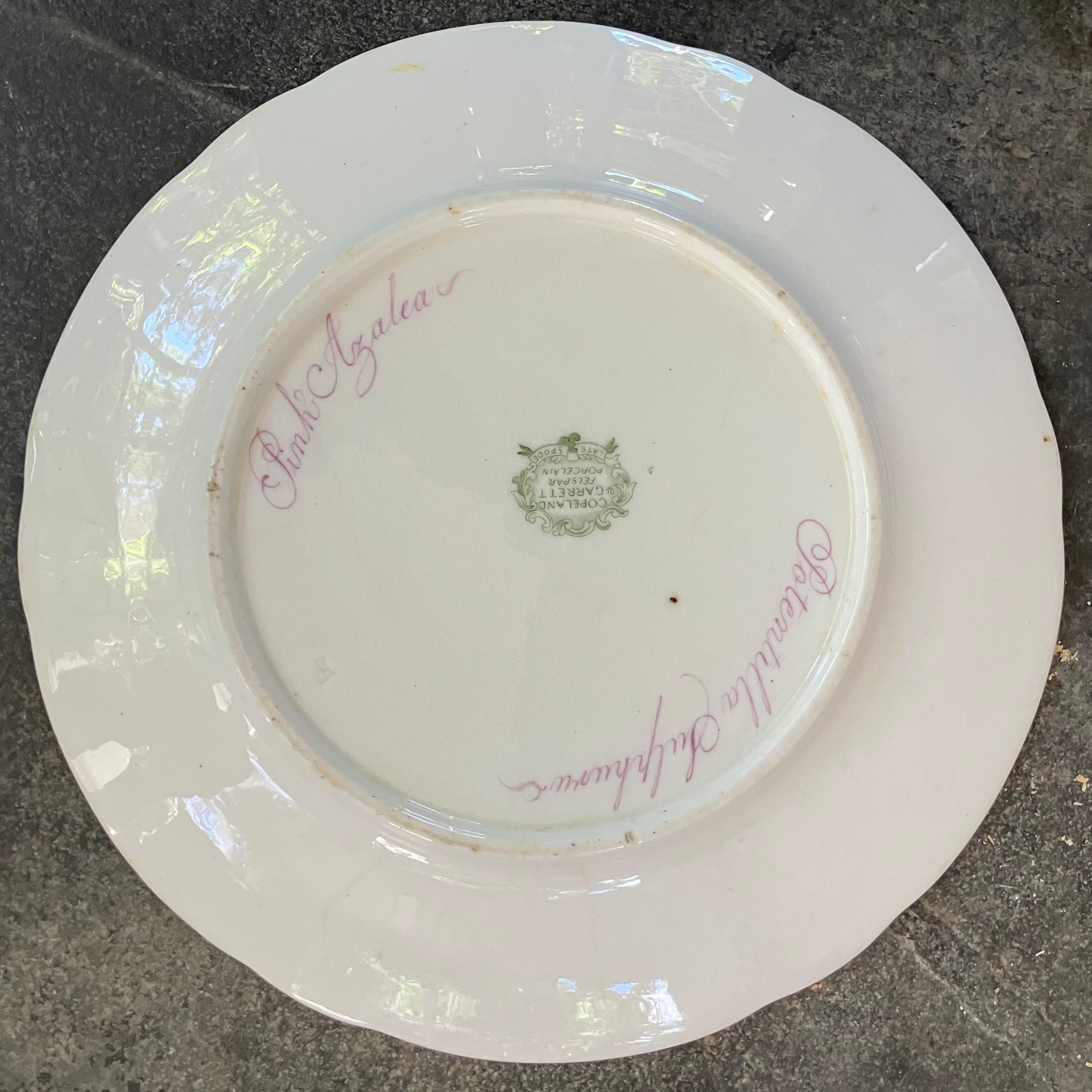 Ensemble de quatorze assiettes à fleurs Spode en vente 11