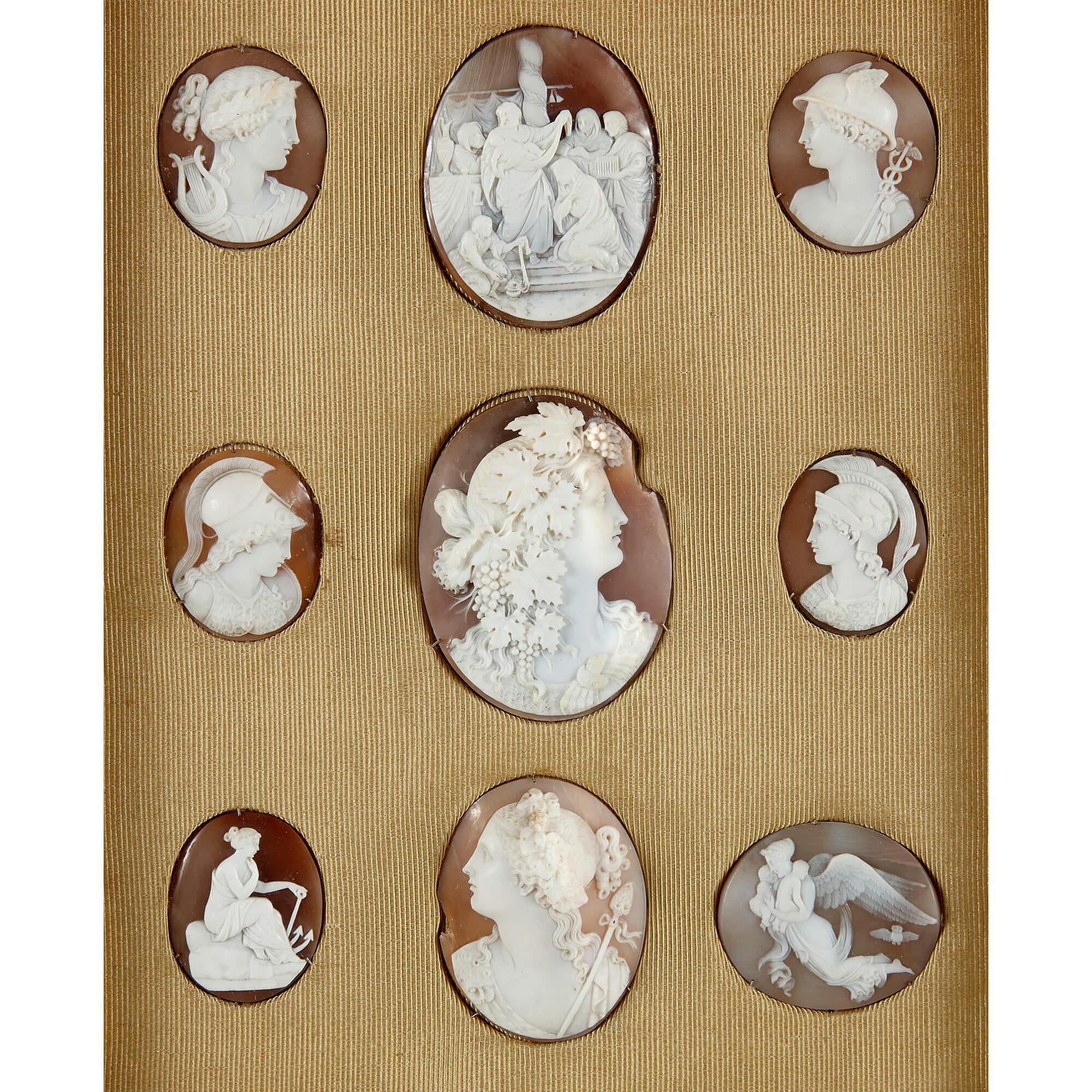 Set of Framed Italian Grand Tour Cameo Plaques In Good Condition In London, GB