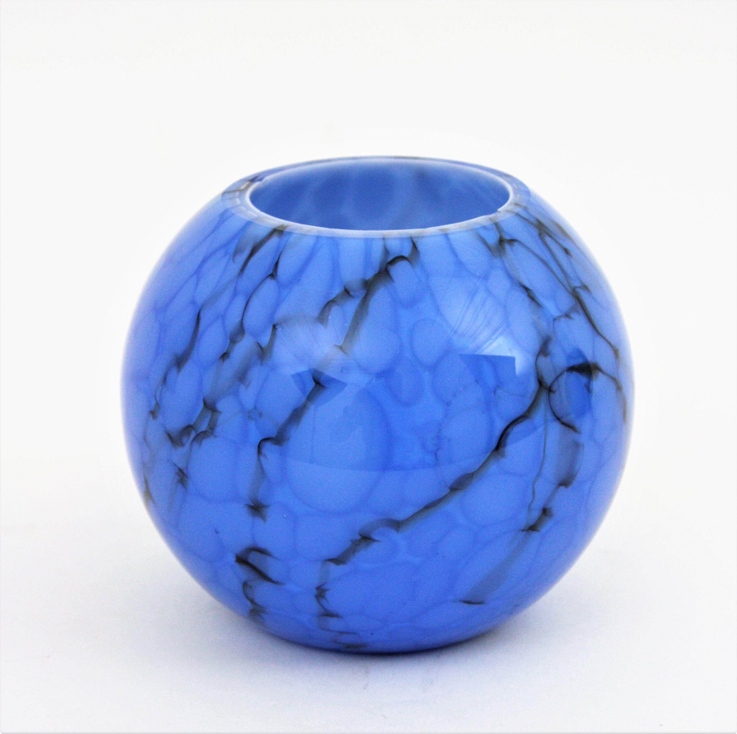 Mid-Century Modern Set of Fratelli Toso Venini Murano Murrina Lattimo Blue & Black Glass Ball Vases For Sale