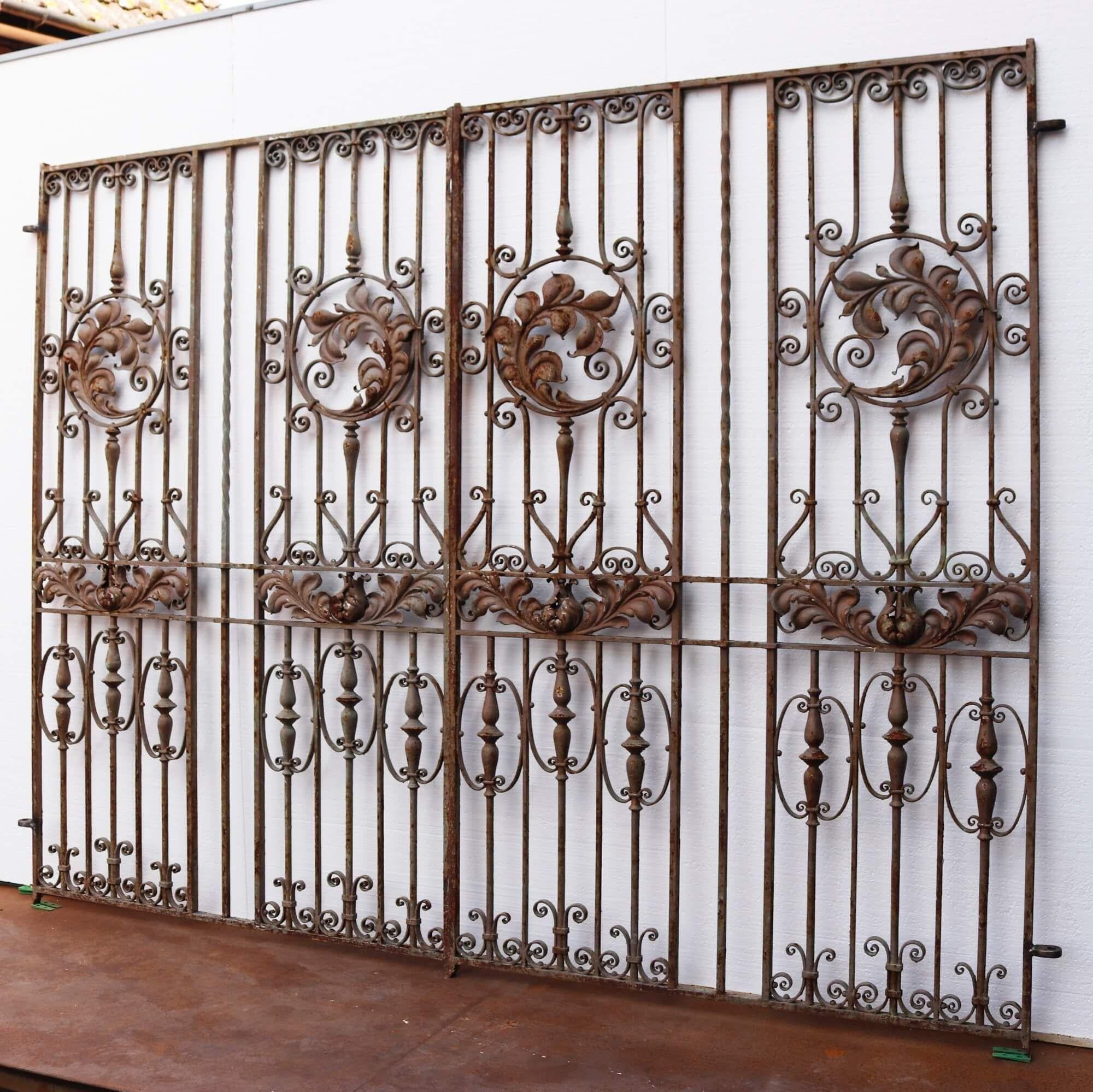 19th Century Set of French Antique Wrought Iron Driveway Gates 294cm (9’6”) For Sale