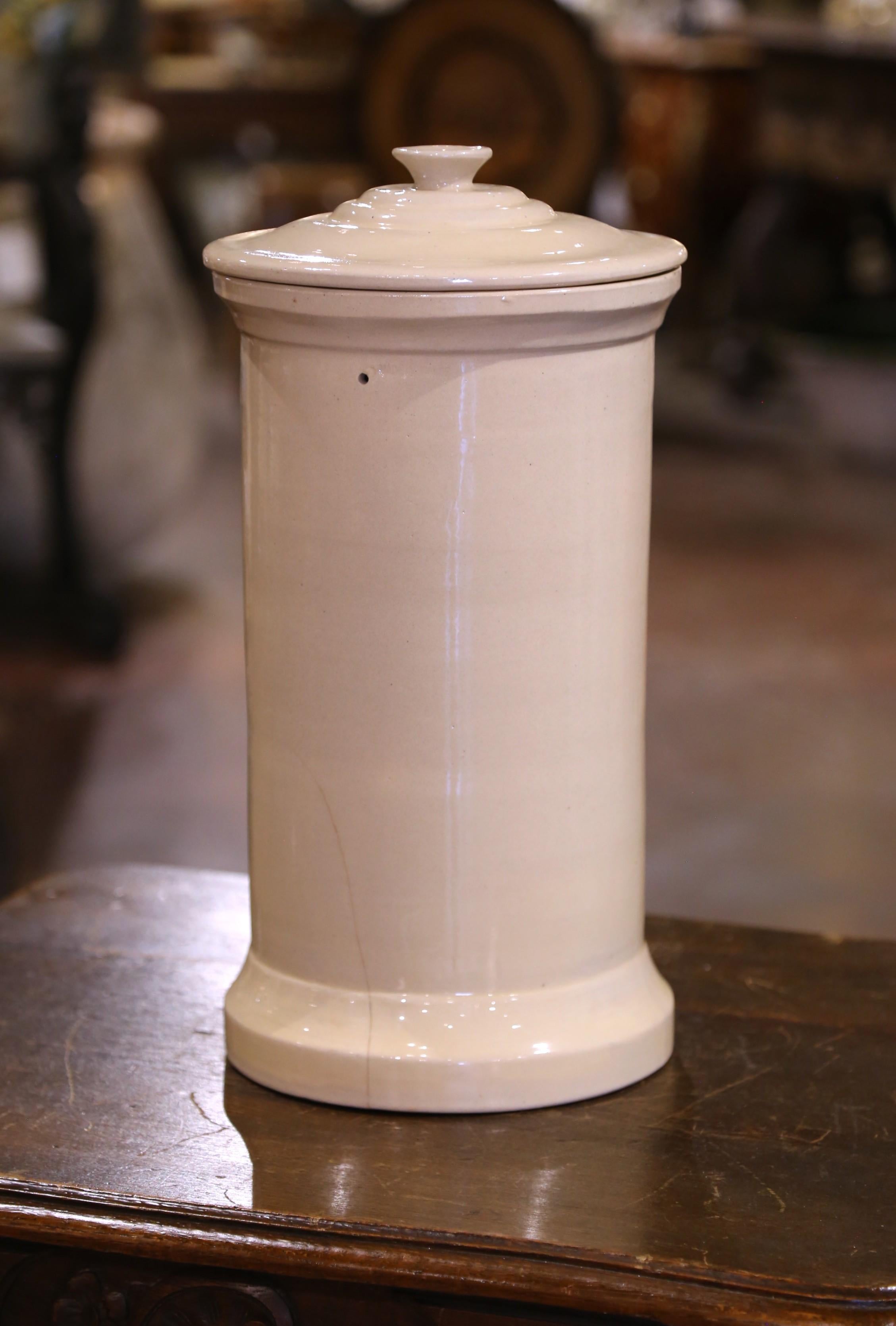 Ceramic Set of French Apothecary Pasteur Water Filters in Cream Glaze, 19th Century For Sale