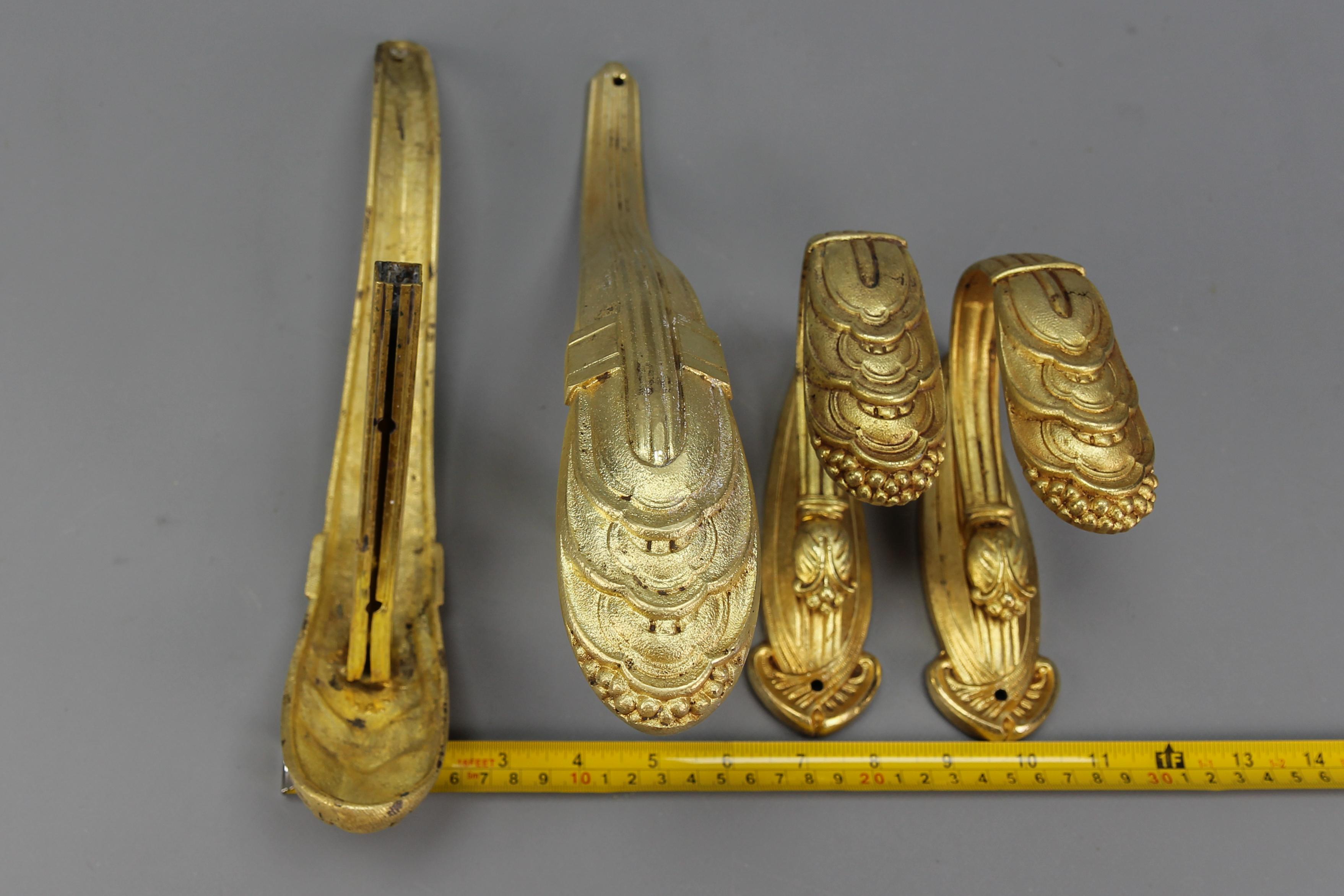 Set di supporti per bastoni da tenda in bronzo Art Deco francese e fermacravatte, 1930 ca. in vendita 11