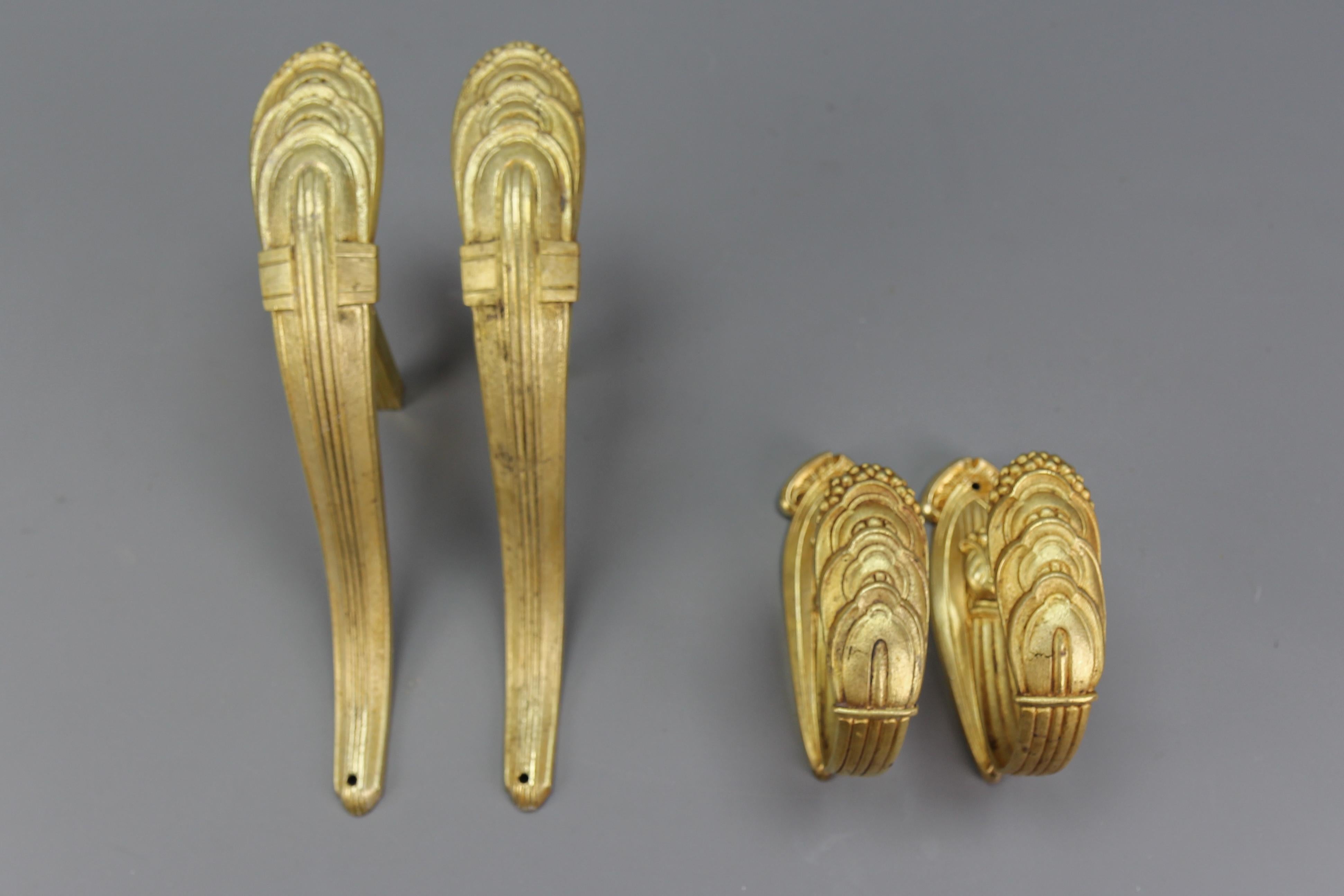 Francese Set di supporti per bastoni da tenda in bronzo Art Deco francese e fermacravatte, 1930 ca. in vendita
