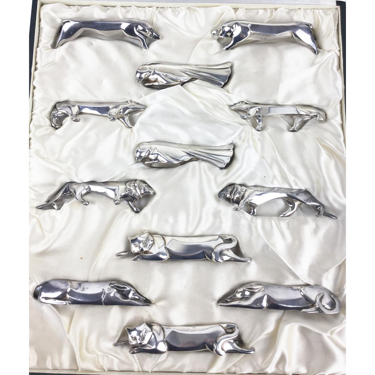 Set of 12 Animals silver plated knife Rests by Edouard-Marcel Sandoz for the French well-known silversmith Christofle 
Nicely presented in its own original box.