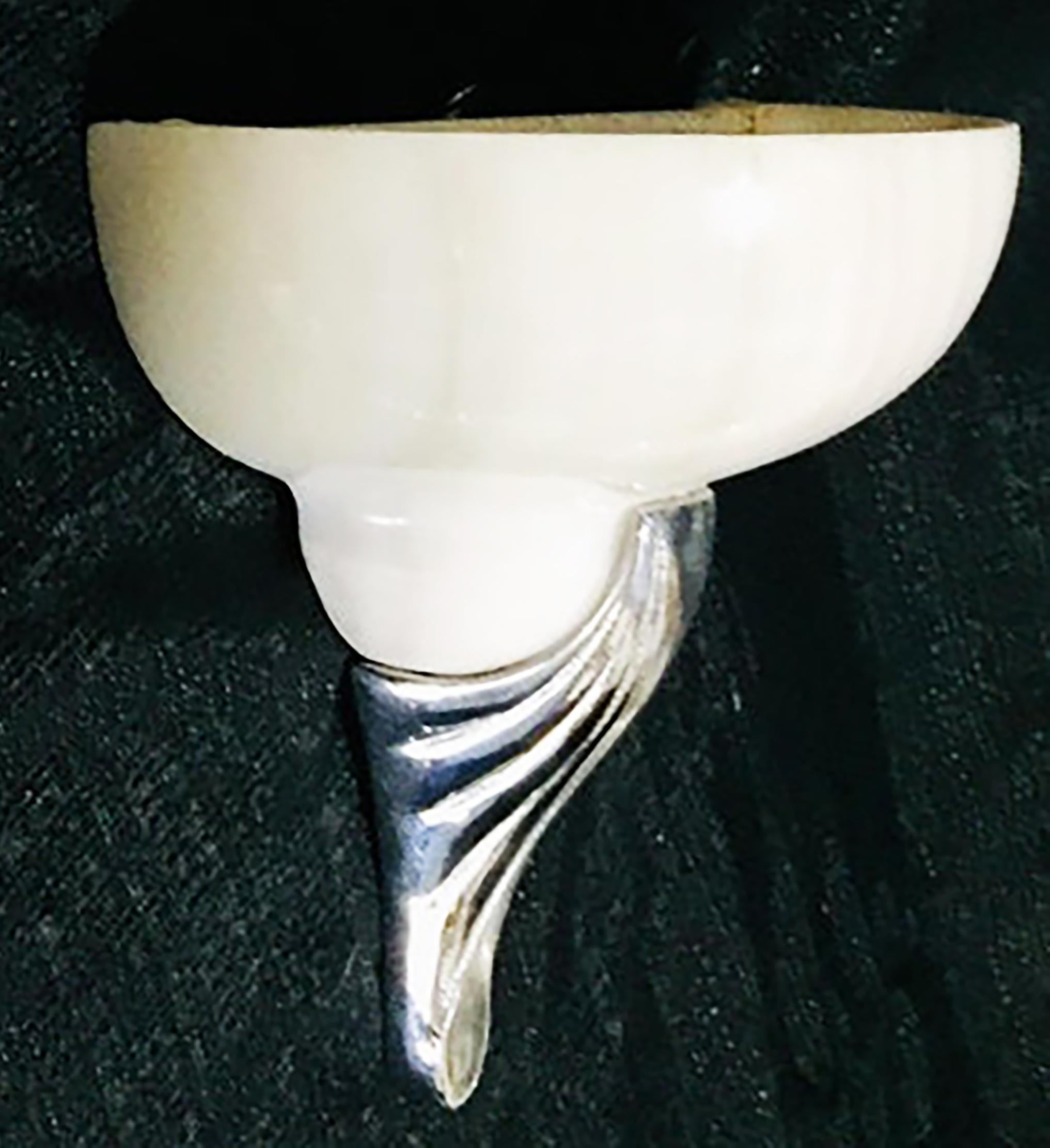 Set of French Art Deco Polished Chrome-Plated and White Alabaster Wall Sconces In Good Condition In Miami, FL