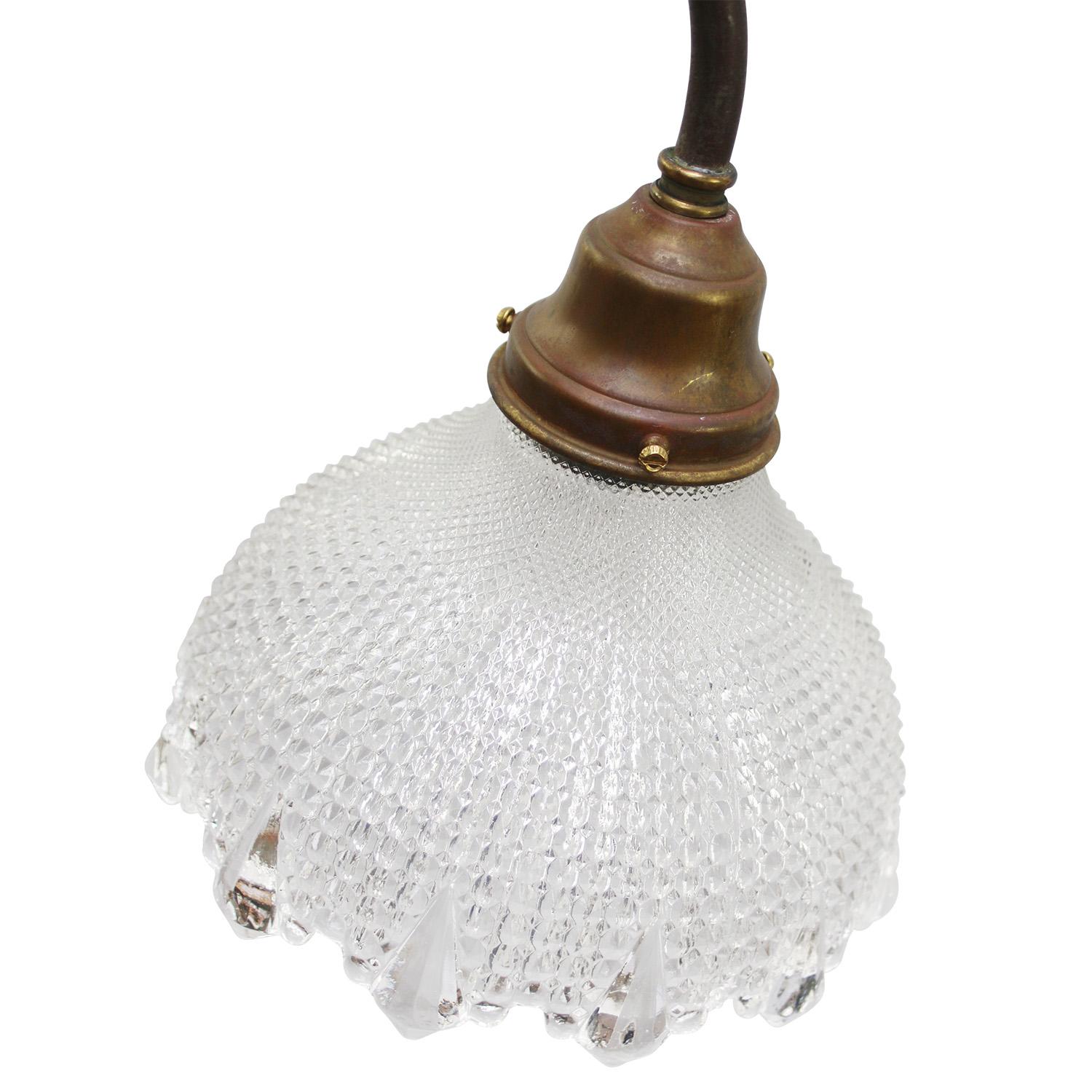 Set of French Art Nouveau Cut Glass Brass Sconces Wall Lamps In Good Condition For Sale In Amsterdam, NL
