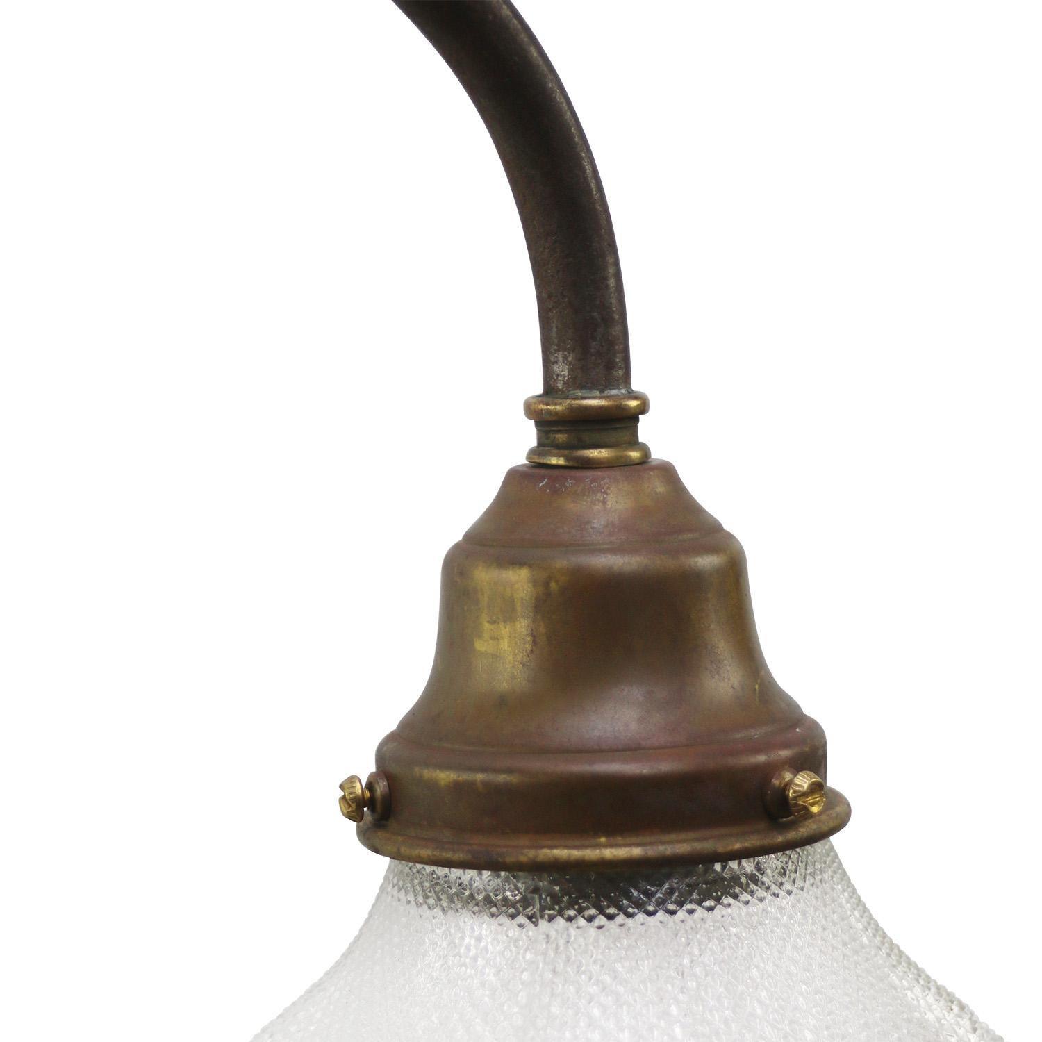 20th Century Set of French Art Nouveau Cut Glass Brass Sconces Wall Lamps For Sale