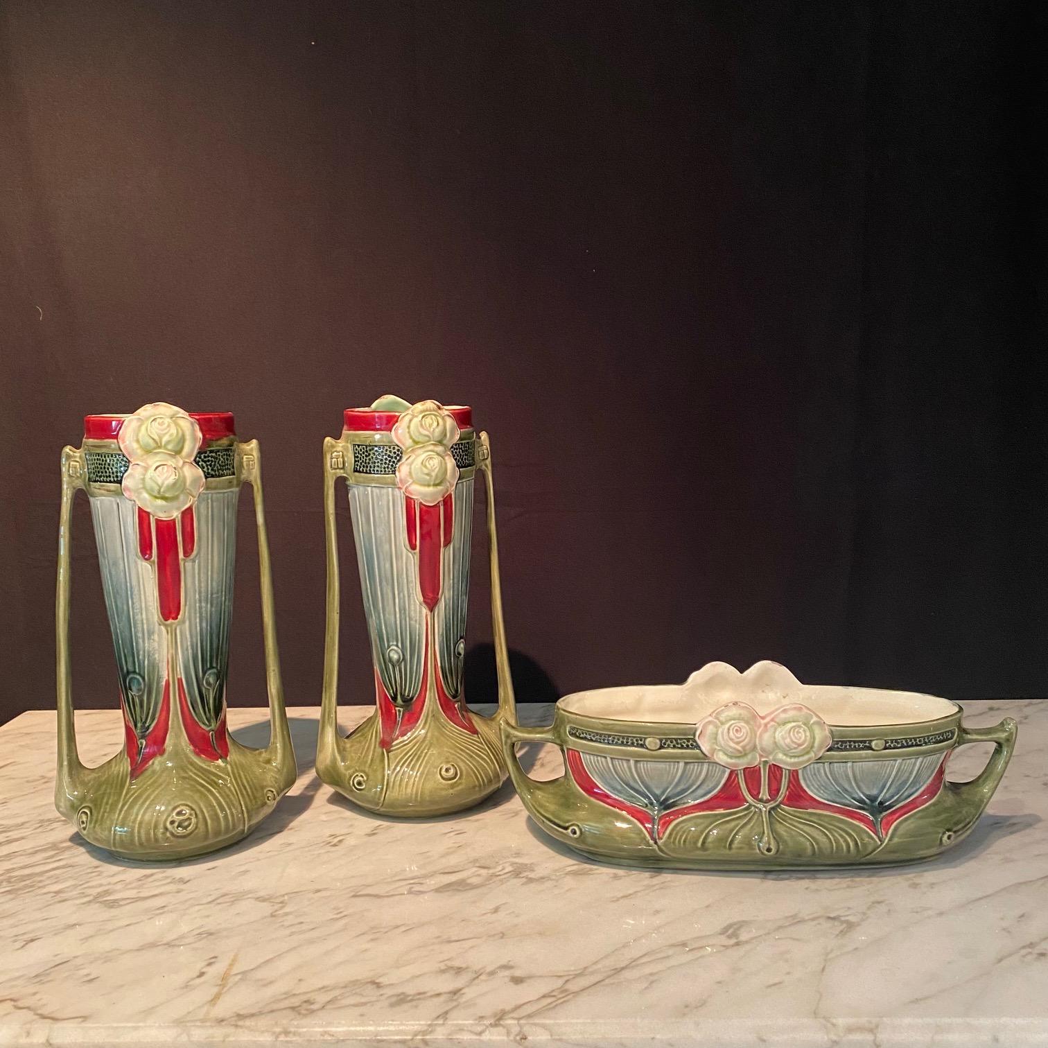 Set of French Art Nouveau Pair of Vases and Matching Jardiniere Tureen  In Good Condition For Sale In Hopewell, NJ