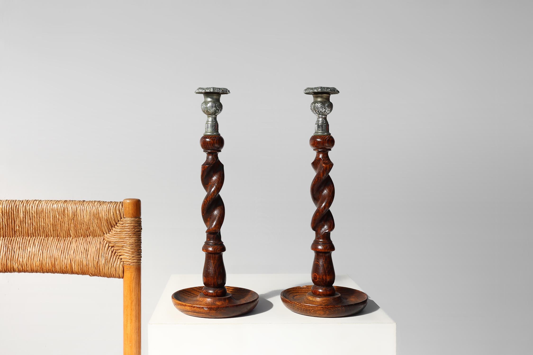 Set of  French Barley Twist candlesticks in wood with silver-plated bobeches, ca In Good Condition For Sale In Meulebeke, BE