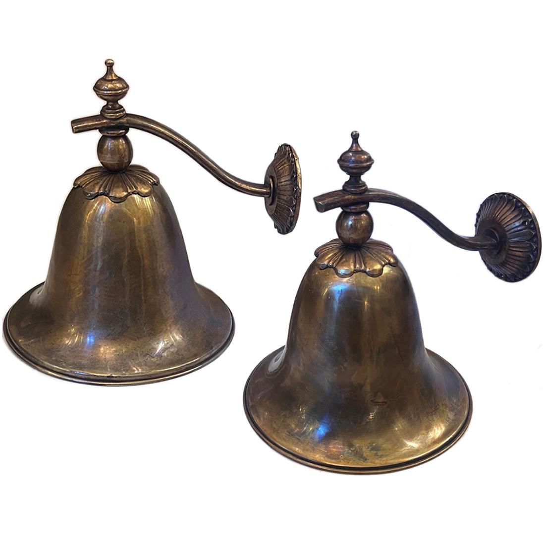 Set of six French circa 1920s bronze bell-shaped sconces with original patina. Sold per pair.

Measurements:
Height: 12.5