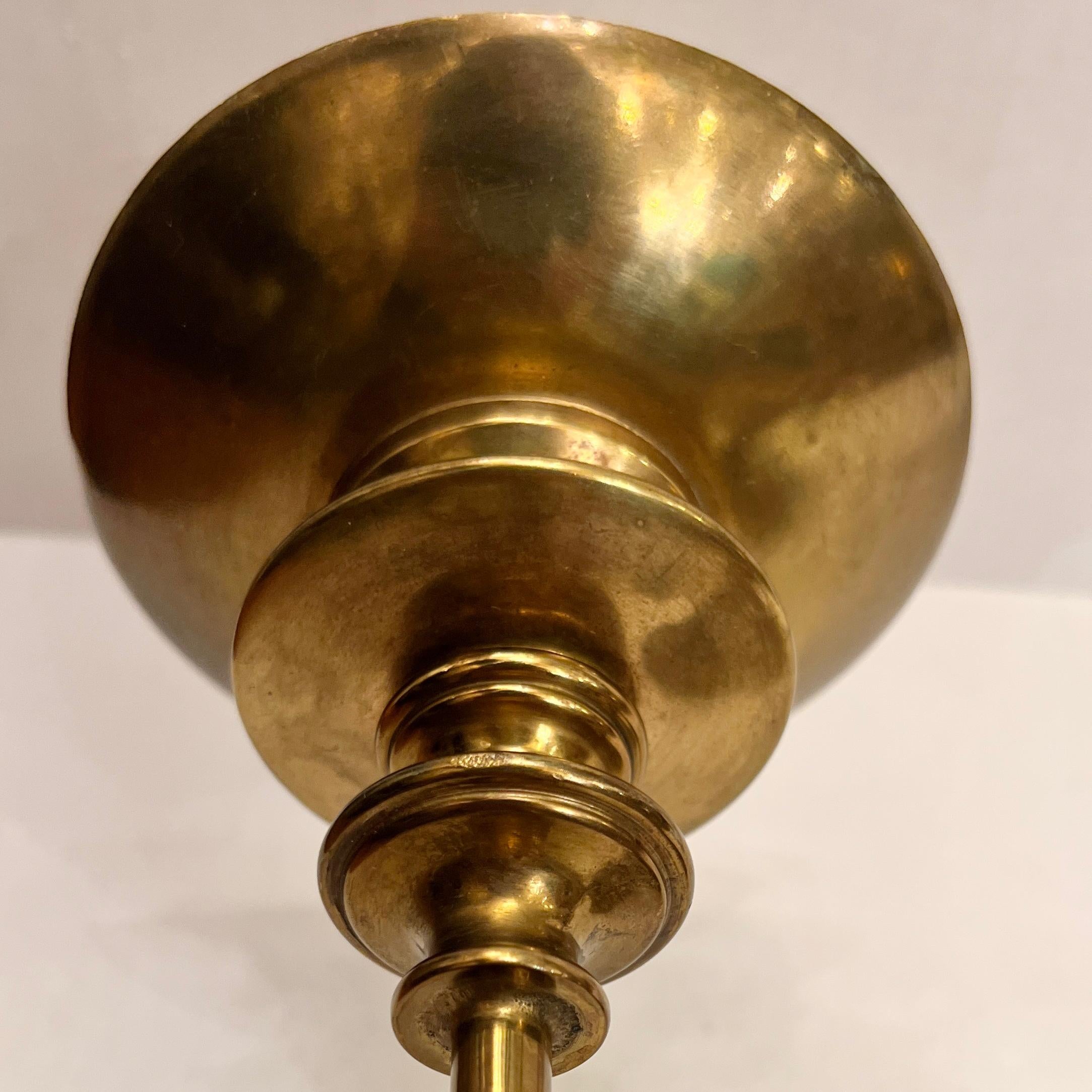 Metà XX secolo Set di applique in bronzo francese, vendute a coppia in vendita