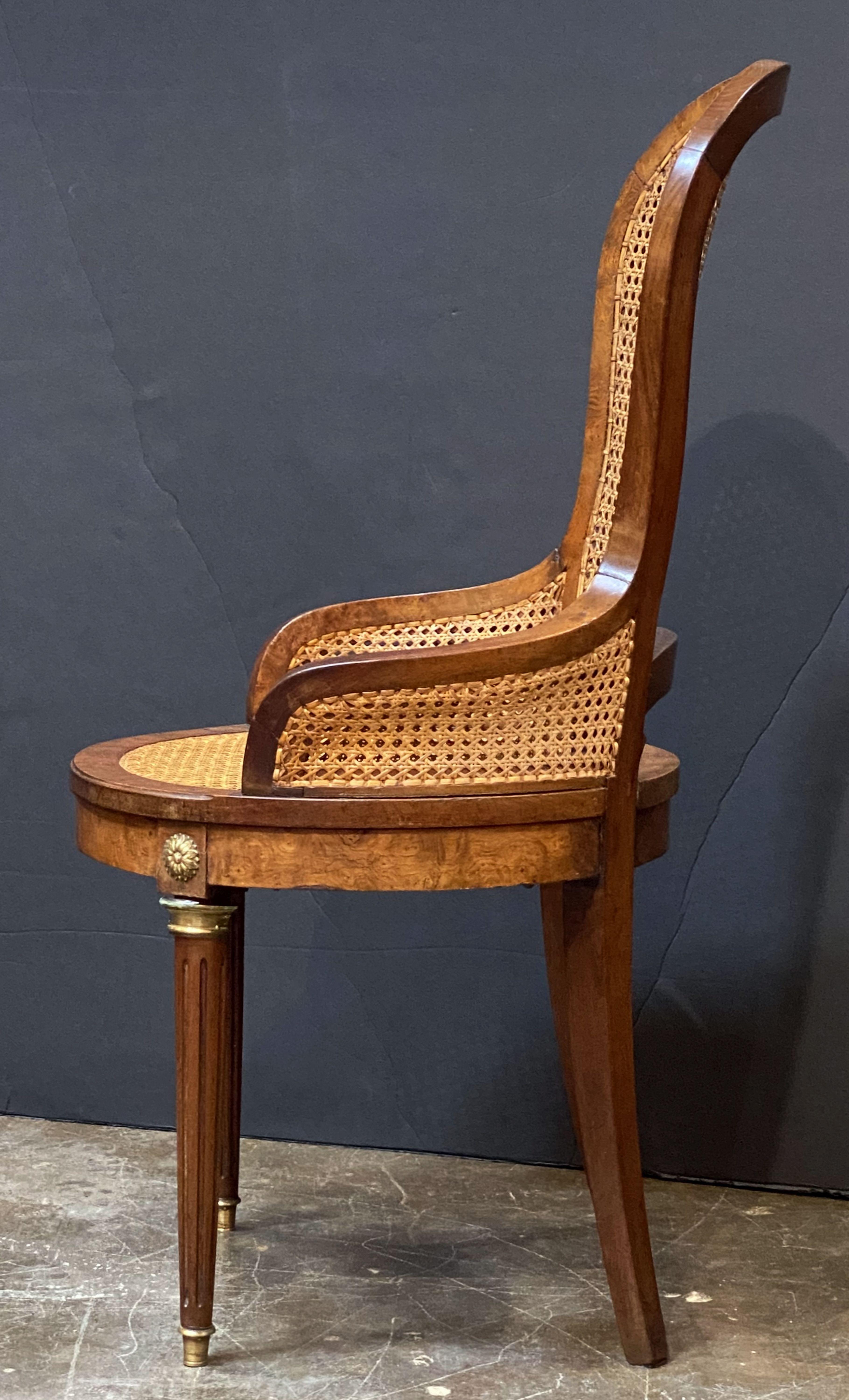 Set of French Caned Walnut Bergère Dining Chairs, Two Arms and Four Side Chairs 5
