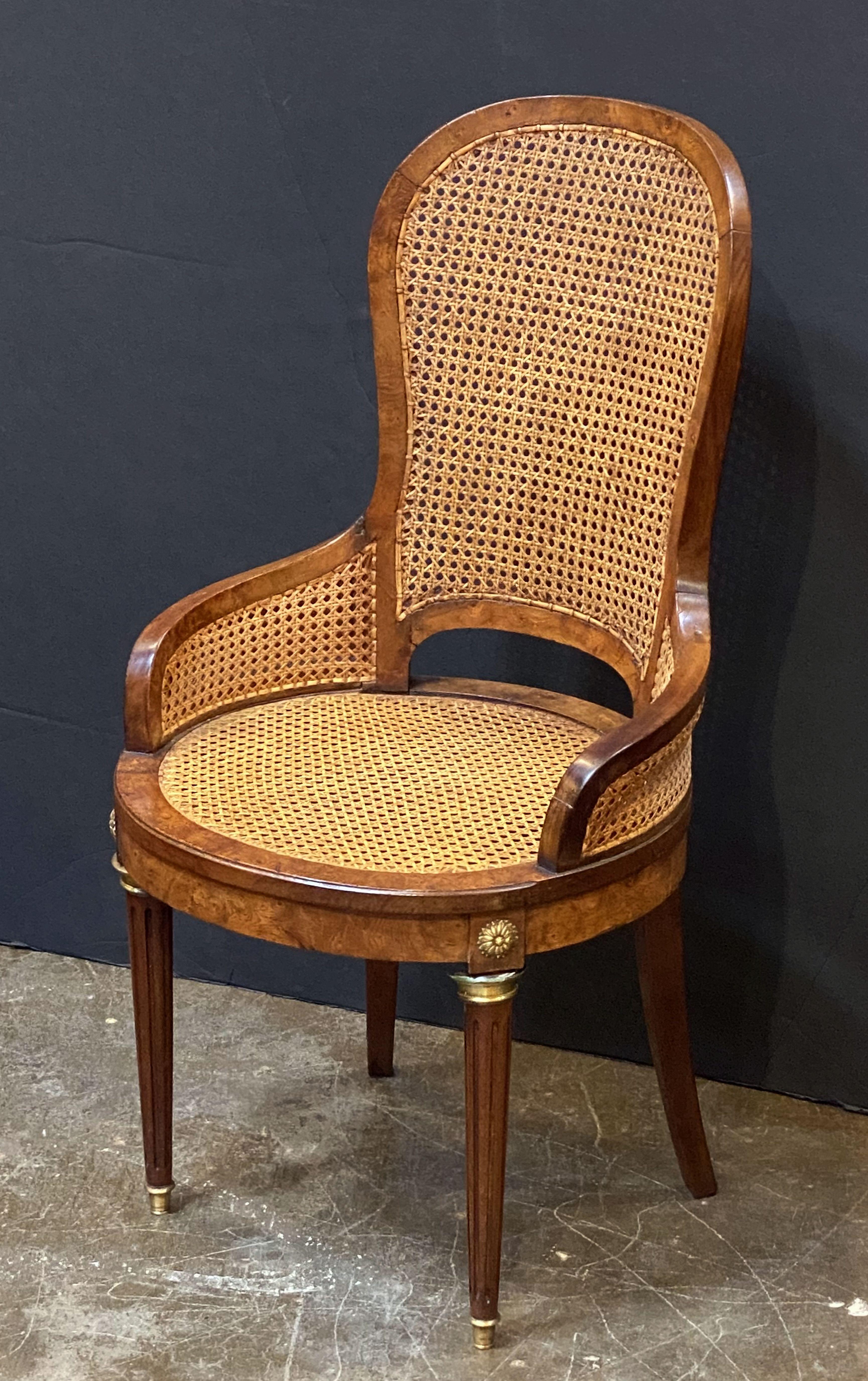 Set of French Caned Walnut Bergère Dining Chairs, Two Arms and Four Side Chairs 1