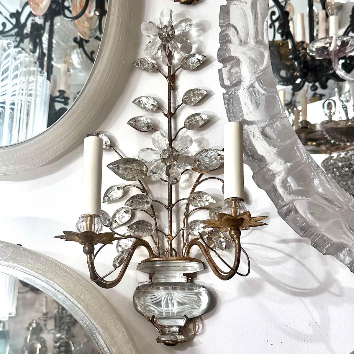 Set di applique francesi in metallo dorato, vendute a coppia in vendita 3