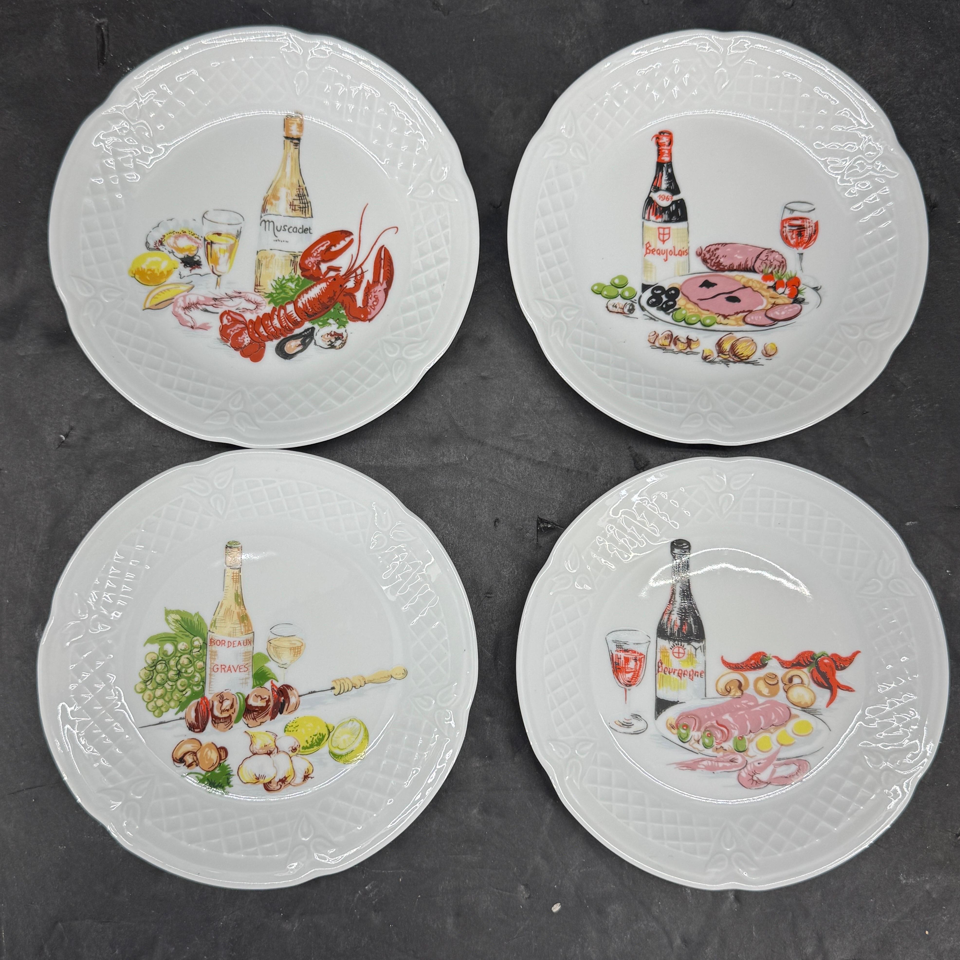 Set von französischen Limoge-Wein- Cheese-Porzellan-Applikationentellern im Angebot 1