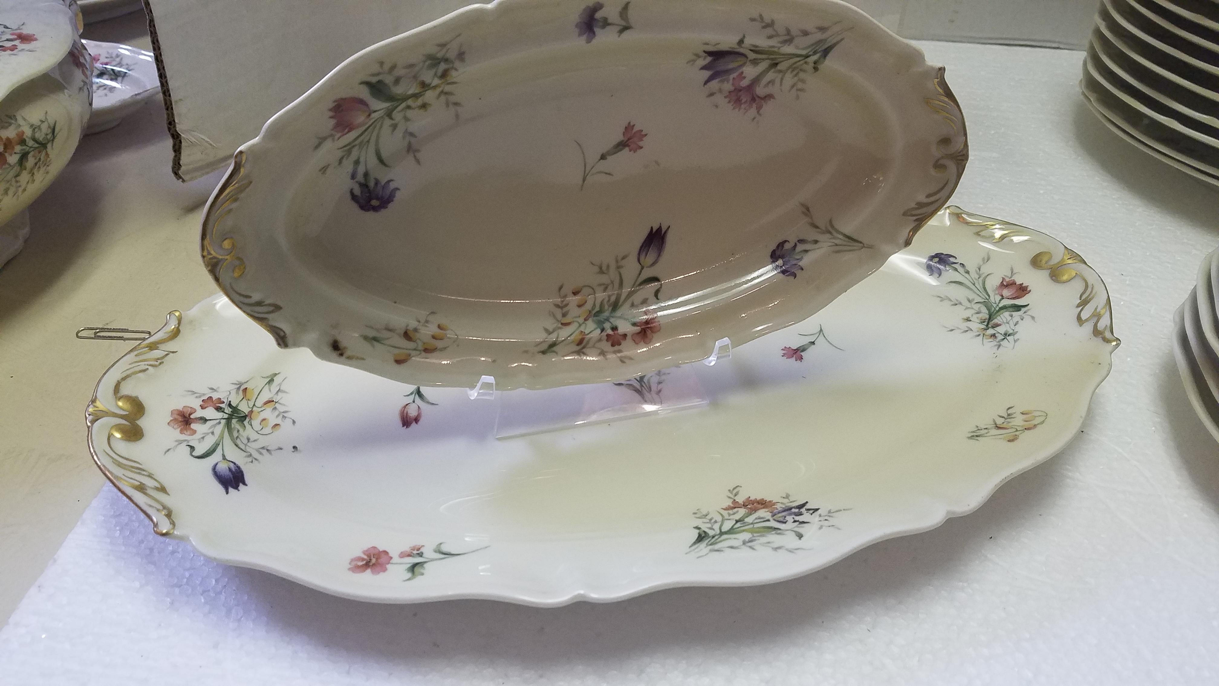 Set of French Limoges Dinnerware, 26 Pieces For Sale 3