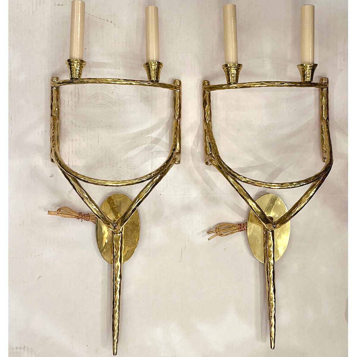 Juego de Apliques de Estilo Moderno Francés, Se Venden Por Pareja mediados del siglo XX en venta