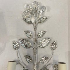 Ensemble d'appliques françaises avec feuilles de verre moulé. Vendu par paires