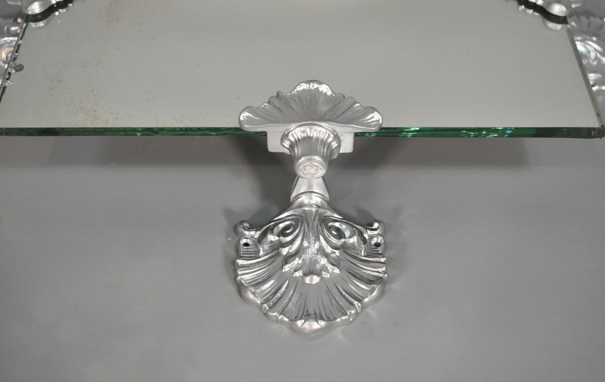 Set of French Vintage Bathroom Accessories For Sale 4