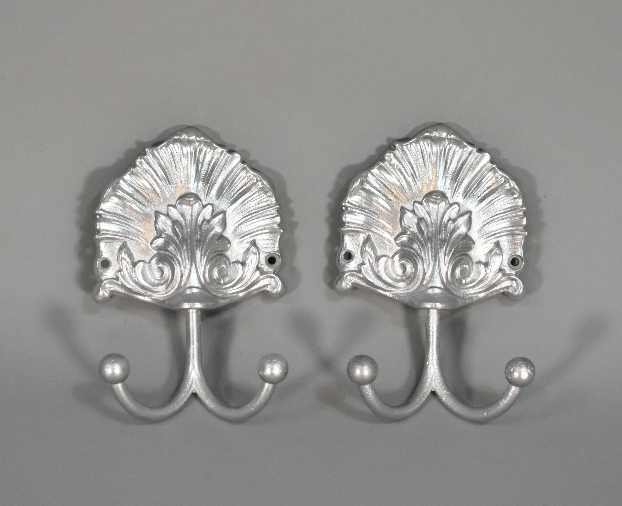Metalwork Set of French Vintage Bathroom Accessories For Sale