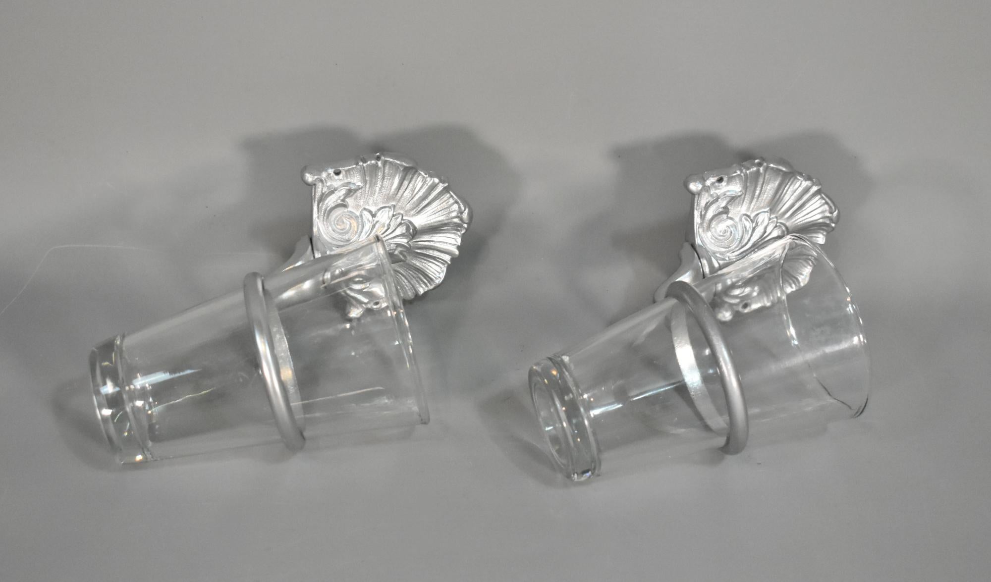 Set of French Vintage Bathroom Accessories For Sale 1