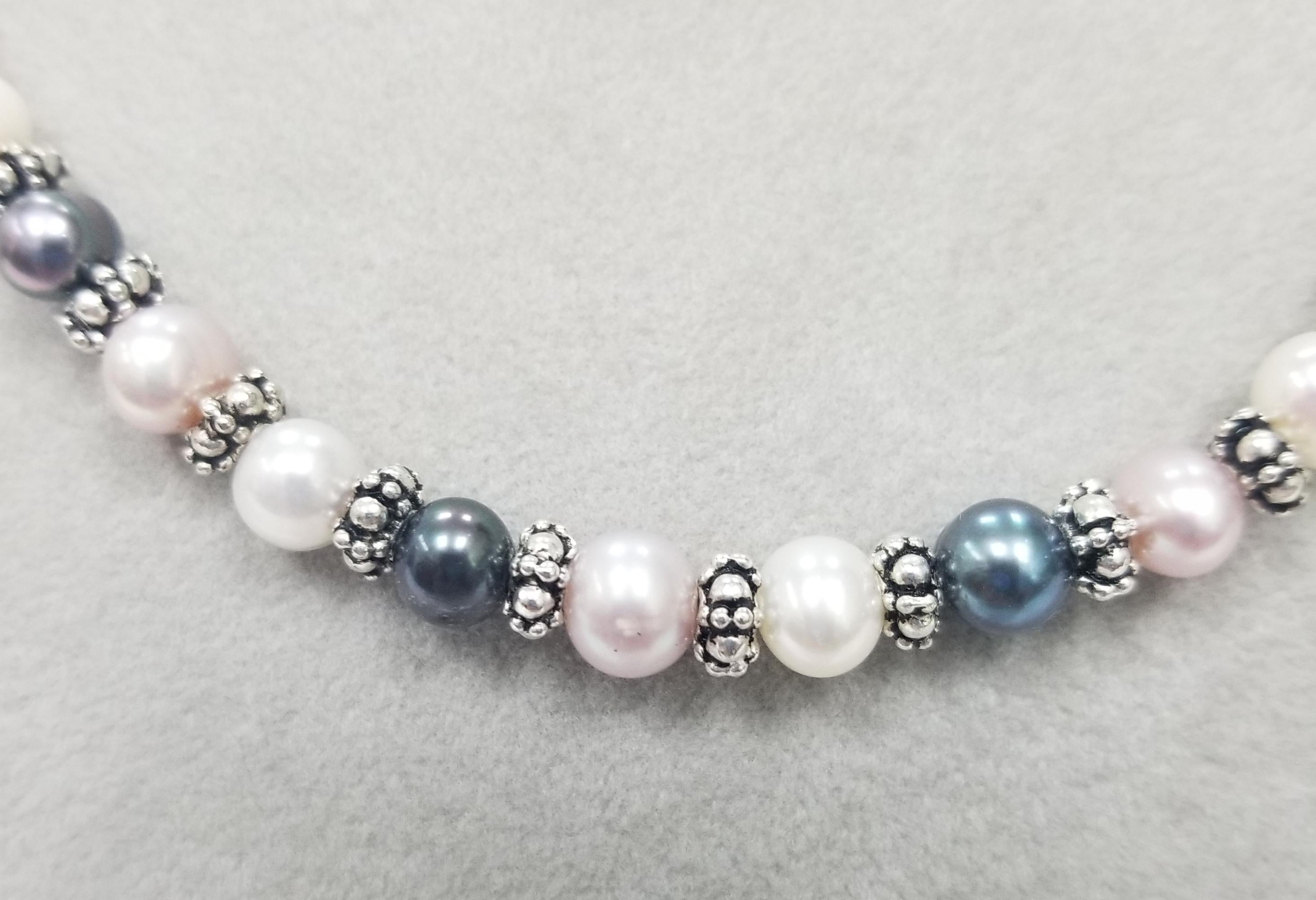 Contemporain Ensemble de collier, bracelet et boucles d'oreilles en perles de culture multicolores d'eau douce en vente
