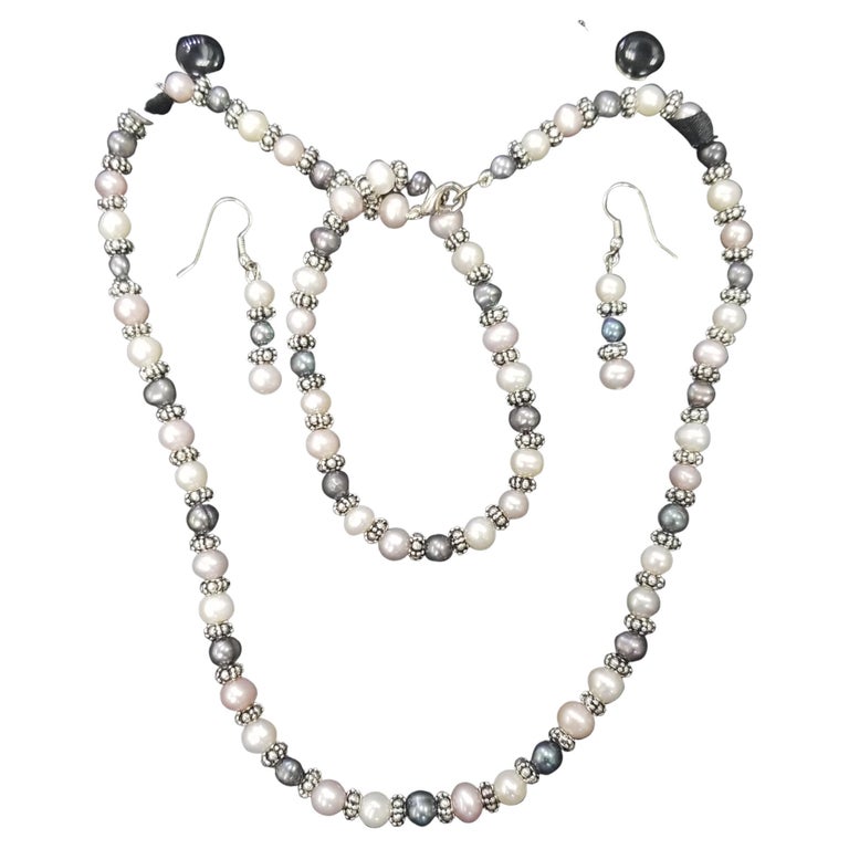 JP543 - Multi color bracelet with pearls
