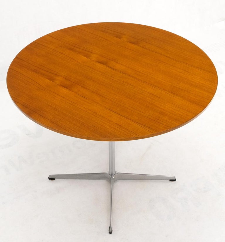 Set of Fritz Hansen Round Teak Dining Table & 4 Barrel Back Arm Chairs For Sale 8